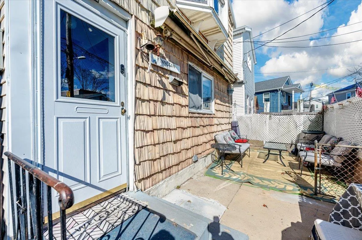 110 Edgewater Park, New York, NY, 3 Bedrooms Bedrooms, 6 Rooms Rooms,2 BathroomsBathrooms,Residential Sale,For Rent,Edgewater Park,0,803352 110 Edgewater Park, New York, NY, 3 Bedrooms Bedrooms, 6 Rooms Rooms,2 BathroomsBathrooms,Residential Sale,For Rent,Edgewater Park,0,803352