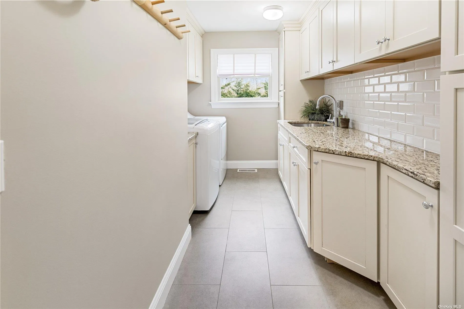 Fully equipped laundry Fully equipped laundry