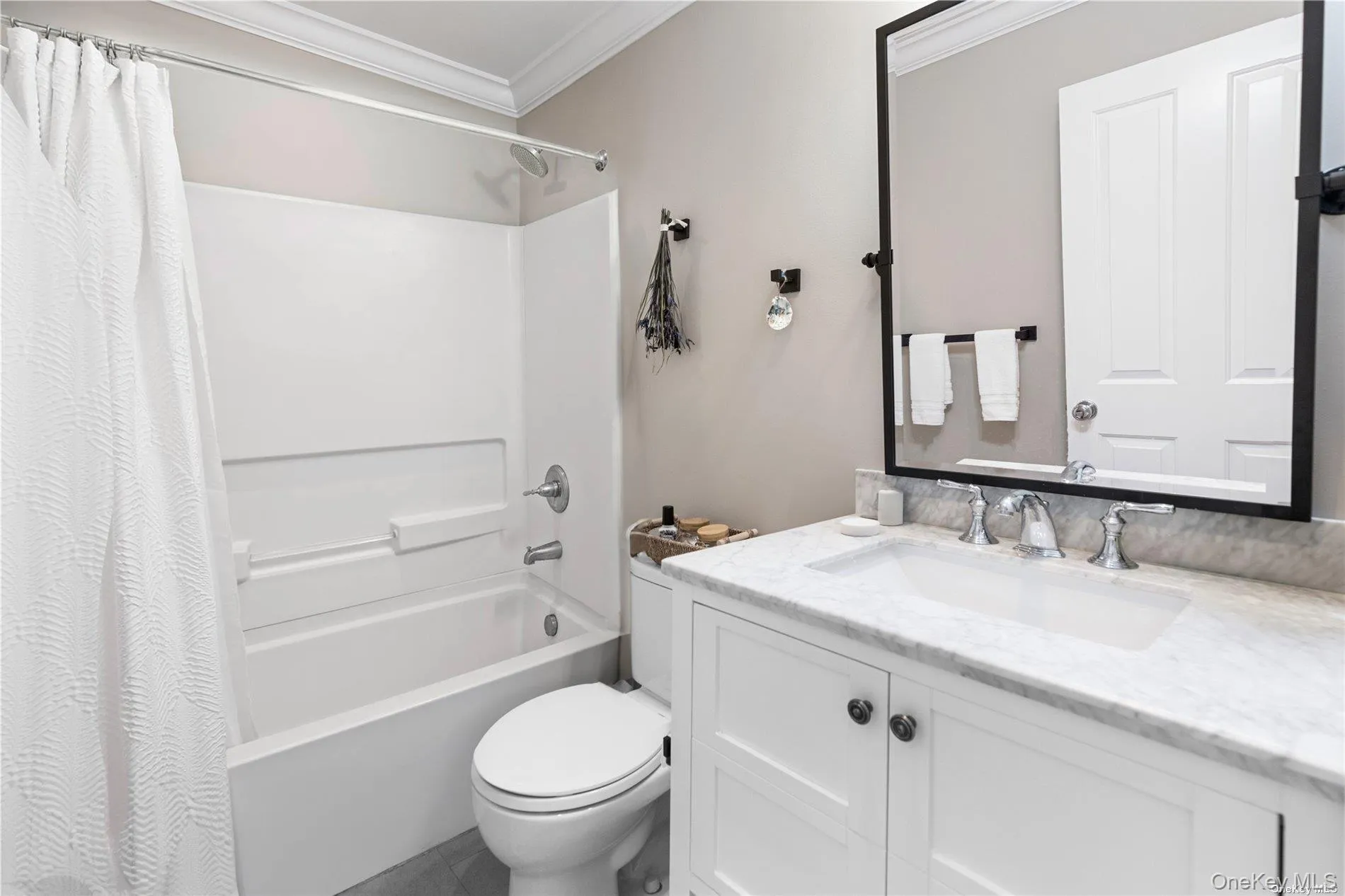 2 of 2 guest baths 2 of 2 guest baths