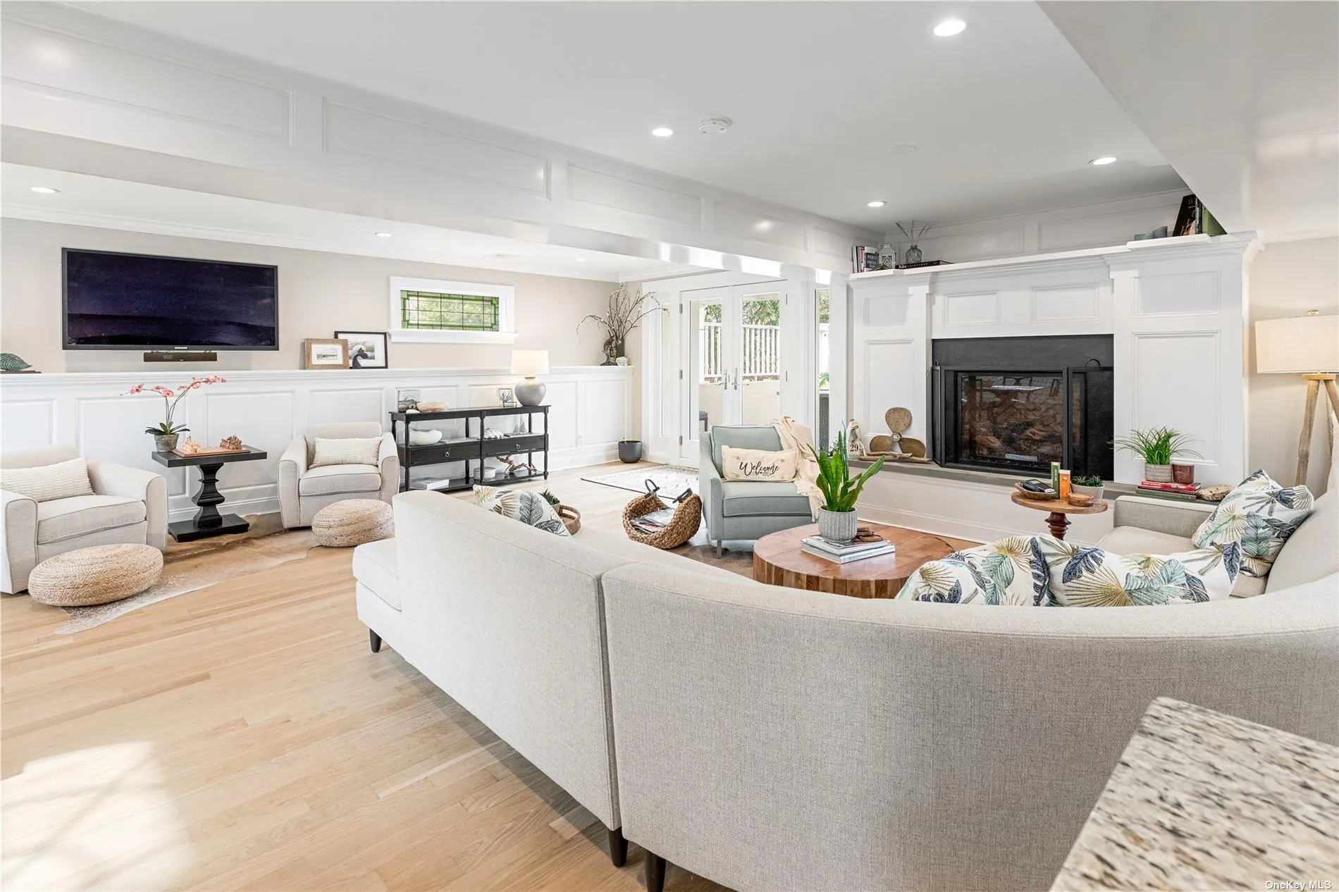 Quintessential Southampton Living Quintessential Southampton Living