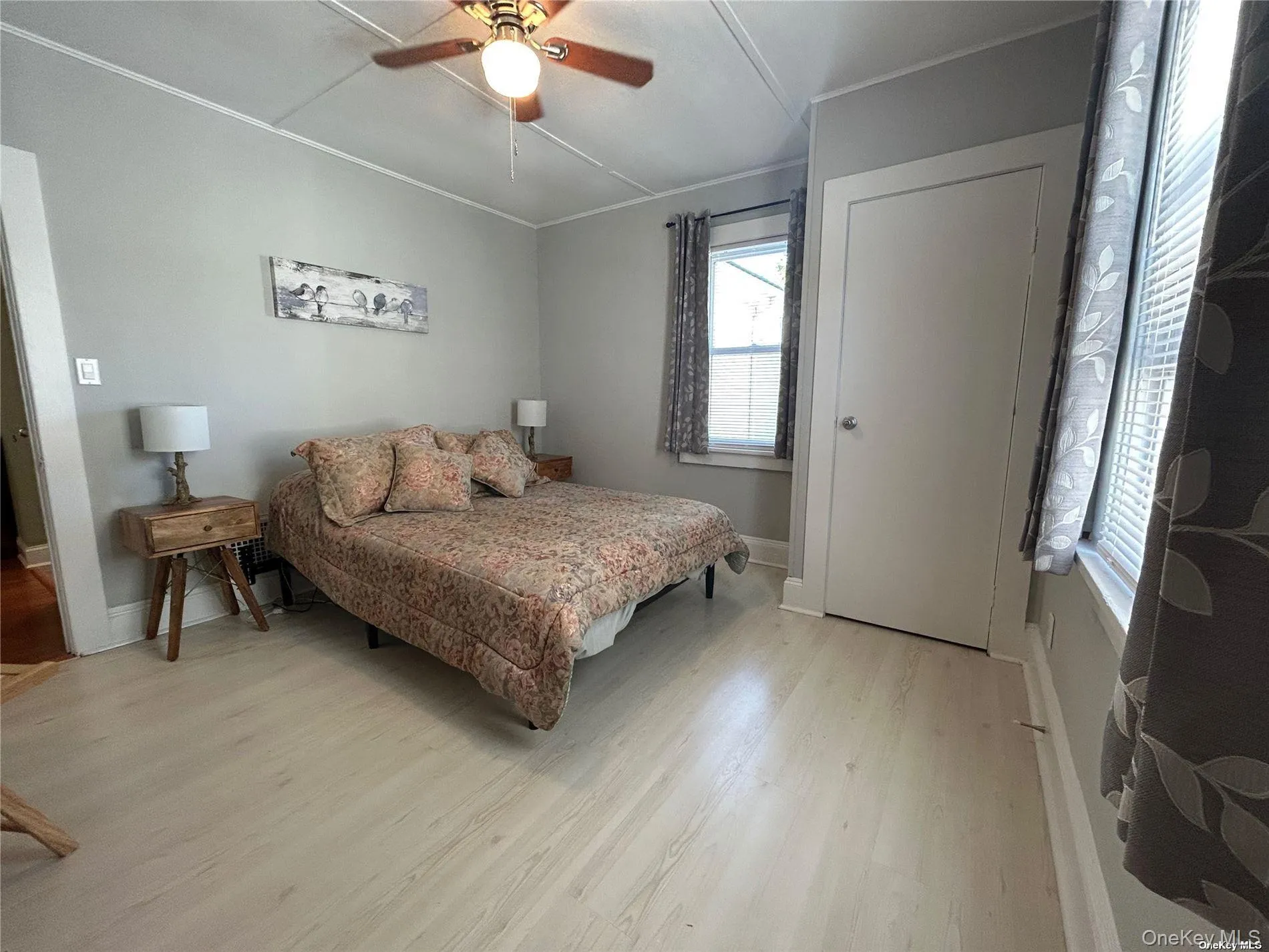 Queen Size Bedroom Queen Size Bedroom