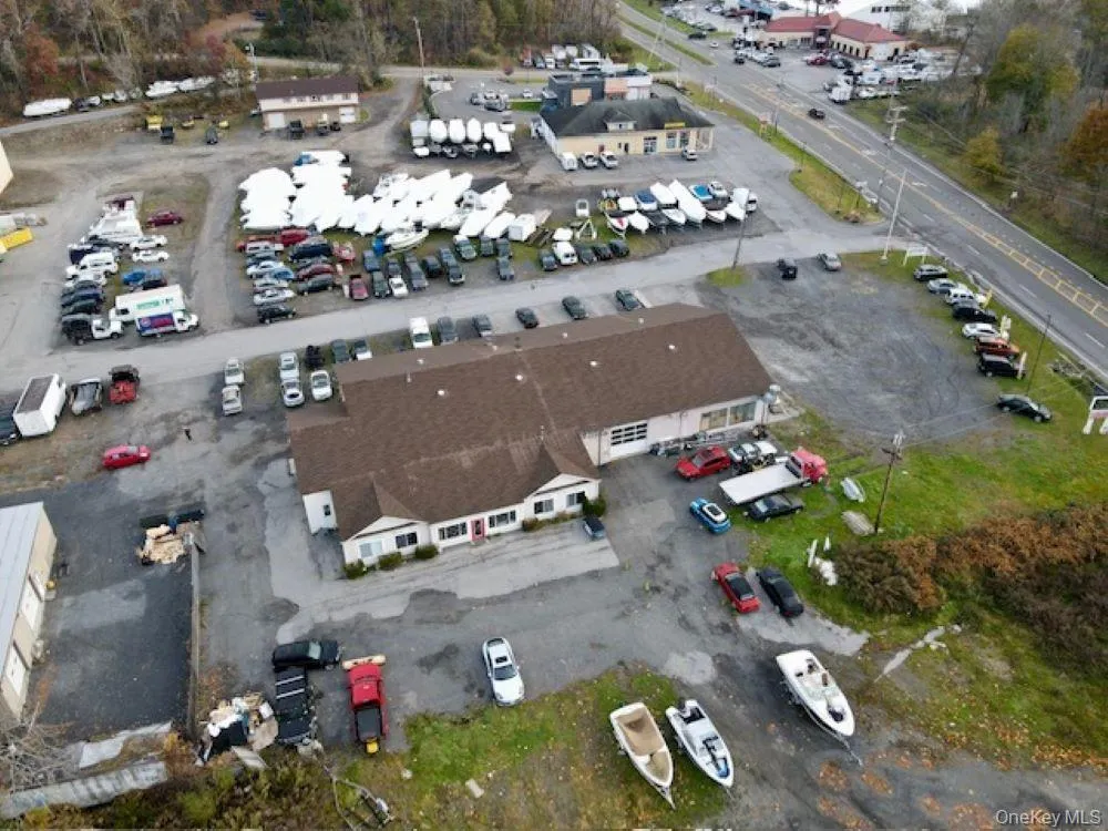 View of the entire Plaza with view of Route 9W. View of the entire Plaza with view of Route 9W.