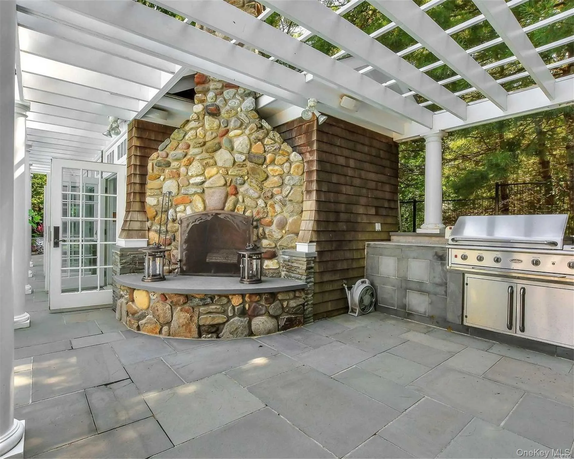 Outdoor fireplace and grill Outdoor fireplace and grill