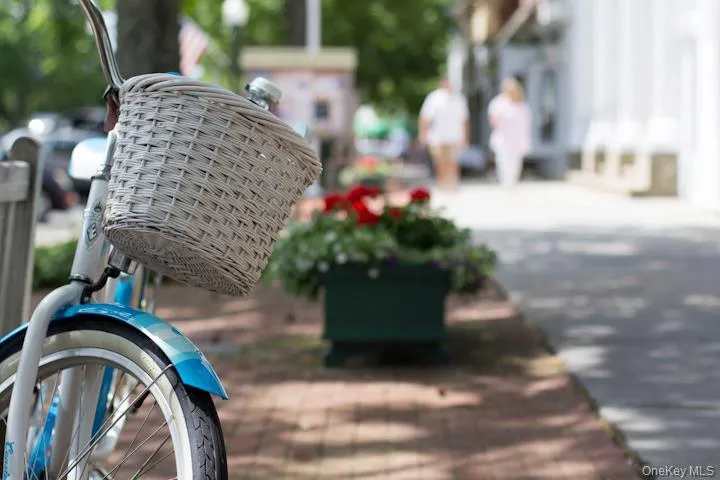 Just minutes away from Quogue Village , WHB, and Southampton Village Just minutes away from Quogue Village , WHB, and Southampton Village