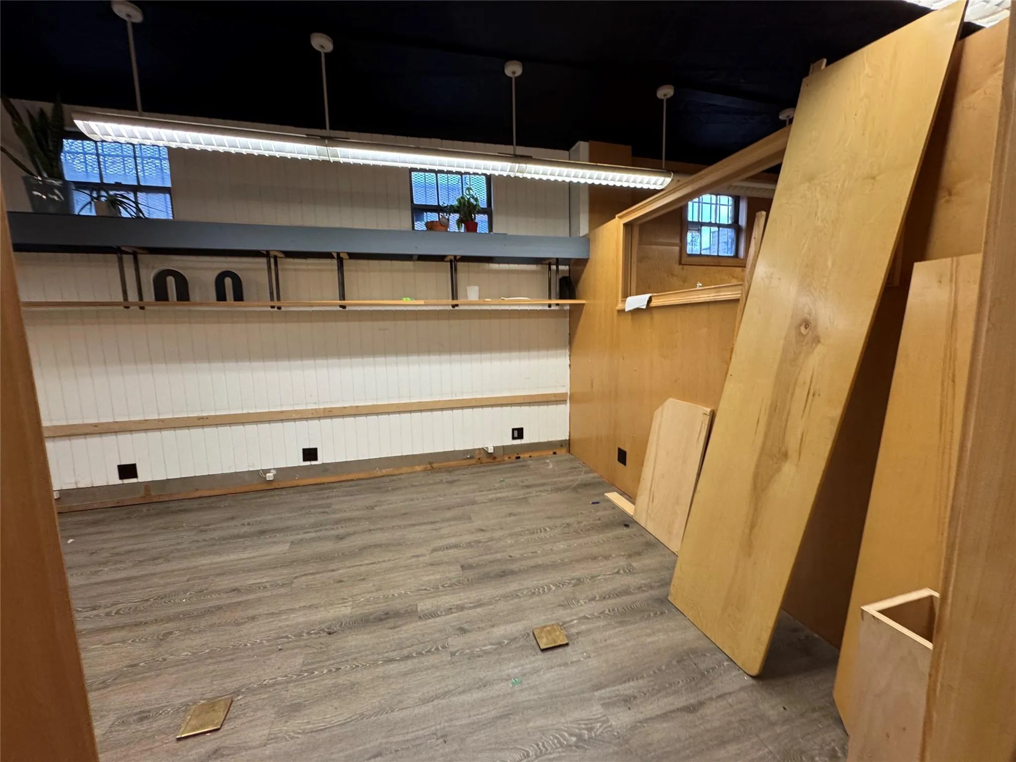 81-01 Furmanville Avenue, New York, NY, ,Commercial Lease,Idx,Furmanville,0,807322 81-01 Furmanville Avenue, New York, NY, ,Commercial Lease,Idx,Furmanville,0,807322