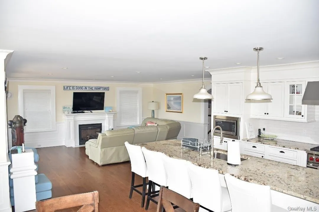 493 Dune Road, Southampton, NY, 4 Bedrooms Bedrooms, 14 Rooms Rooms,4 BathroomsBathrooms,Residential Lease,For Rent,Dune,0,809896 493 Dune Road, Southampton, NY, 4 Bedrooms Bedrooms, 14 Rooms Rooms,4 BathroomsBathrooms,Residential Lease,For Rent,Dune,0,809896