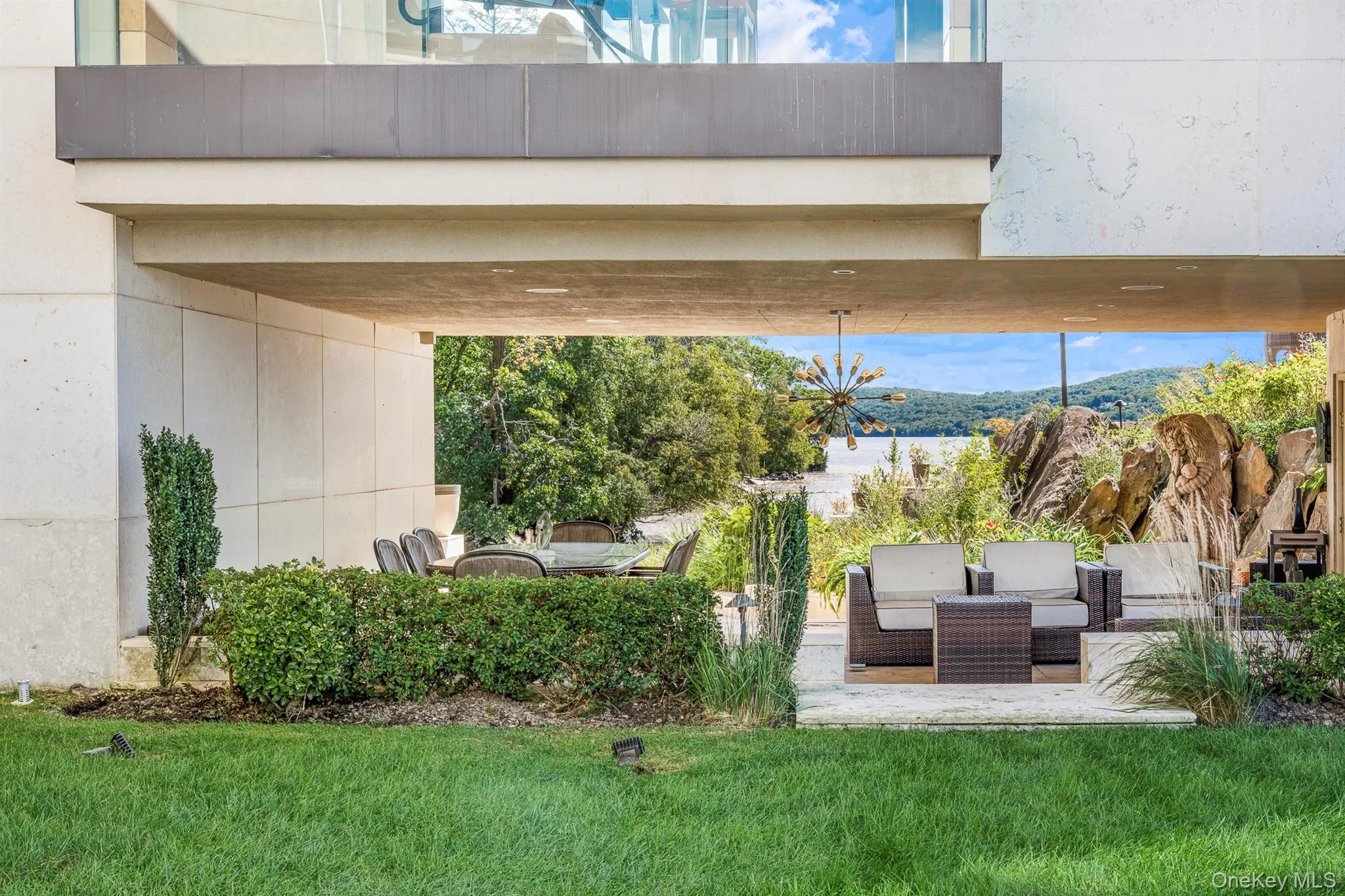 Outdoor Living Area Outdoor Living Area