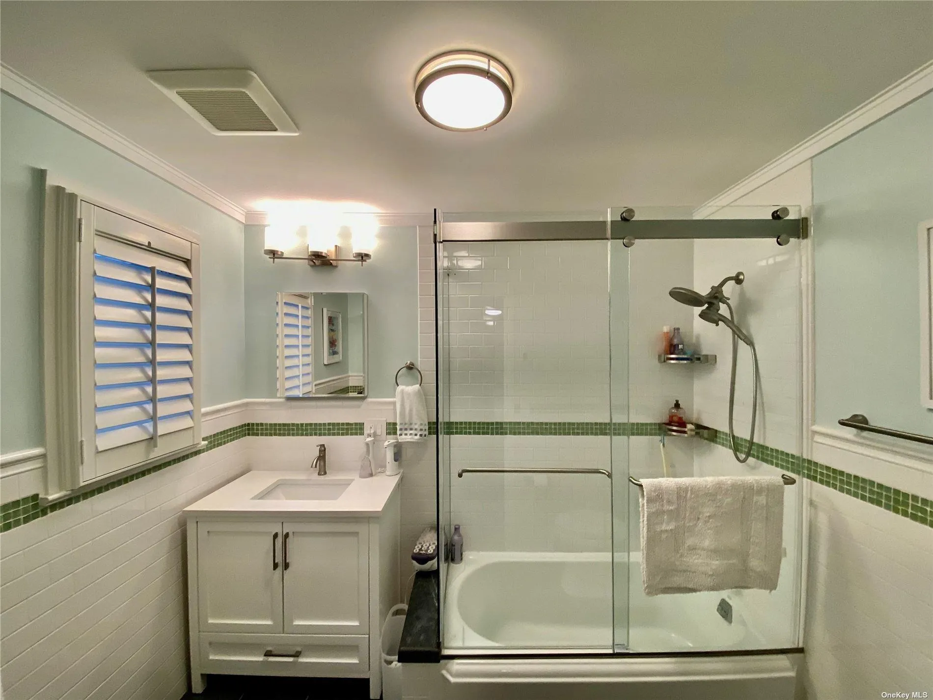 Bathroom 2 Bathroom 2