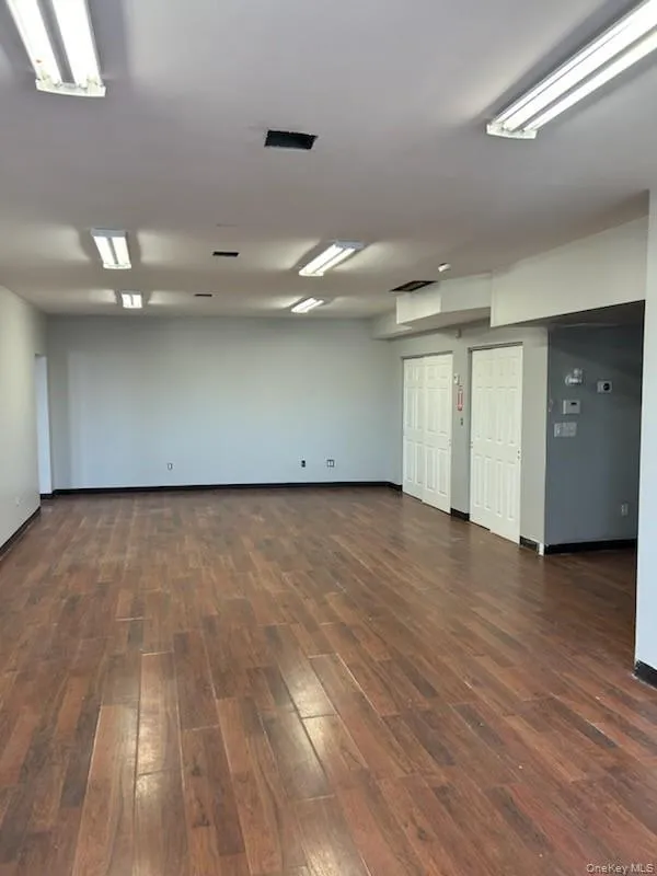Large open room Large open room