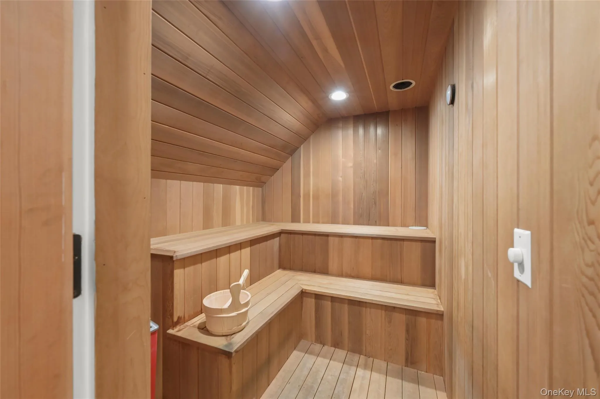 245 Oneck Lane, Southampton, NY, 4 Bedrooms Bedrooms, 13 Rooms Rooms,5 BathroomsBathrooms,Residential Lease,Idx,Oneck,0,812333 245 Oneck Lane, Southampton, NY, 4 Bedrooms Bedrooms, 13 Rooms Rooms,5 BathroomsBathrooms,Residential Lease,Idx,Oneck,0,812333