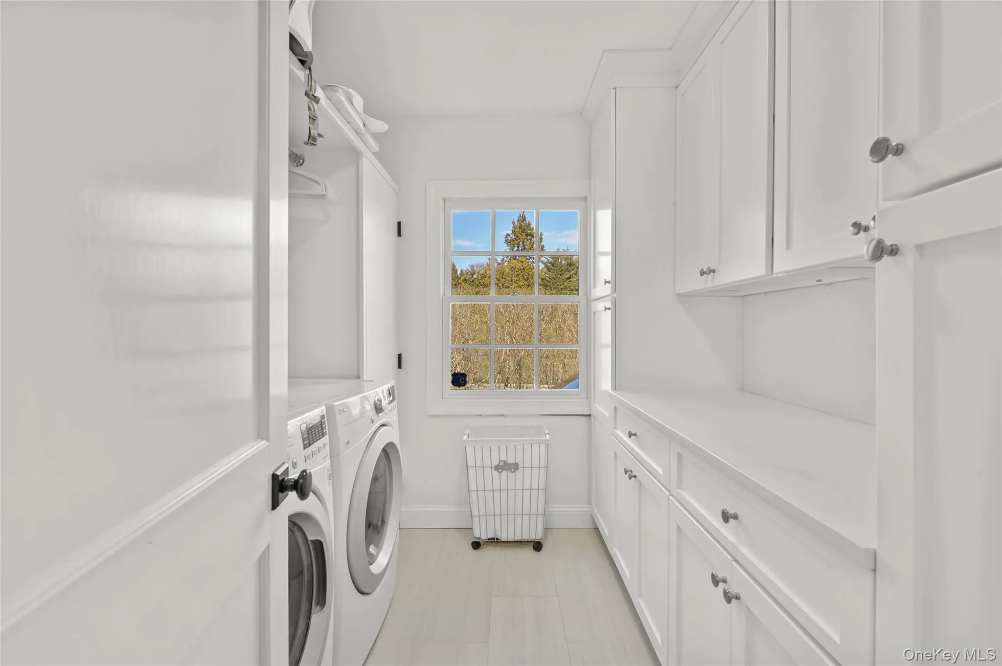 245 Oneck Lane, Southampton, NY, 4 Bedrooms Bedrooms, 13 Rooms Rooms,5 BathroomsBathrooms,Residential Lease,Idx,Oneck,0,812333 245 Oneck Lane, Southampton, NY, 4 Bedrooms Bedrooms, 13 Rooms Rooms,5 BathroomsBathrooms,Residential Lease,Idx,Oneck,0,812333