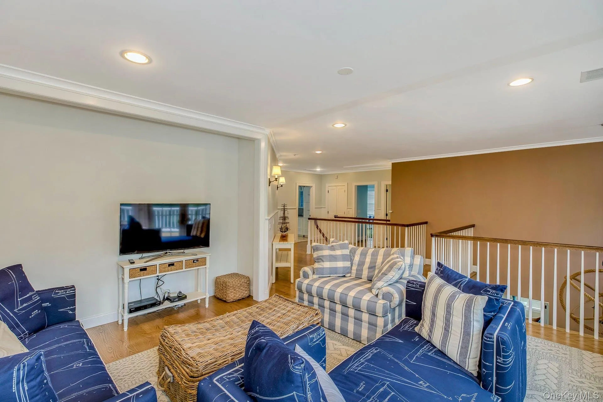 2nd Floor Living Area - Photo 1 2nd Floor Living Area - Photo 1