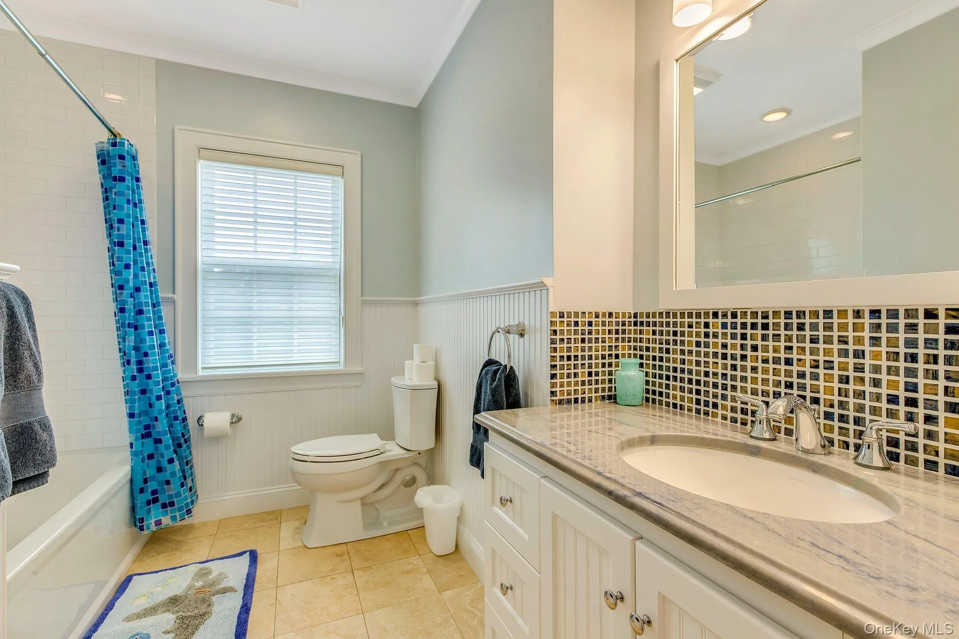 2nd Floor Hall Bath 2nd Floor Hall Bath