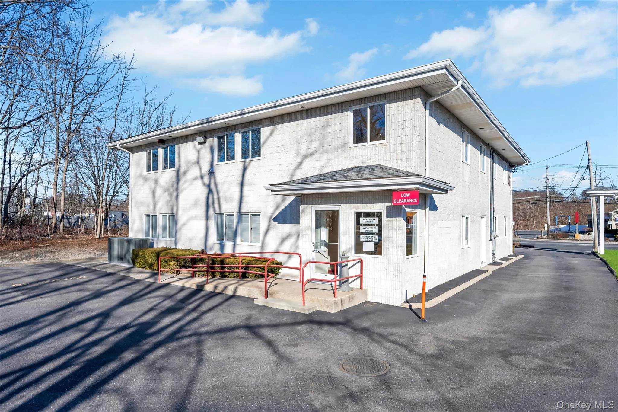 View of front of property View of front of property