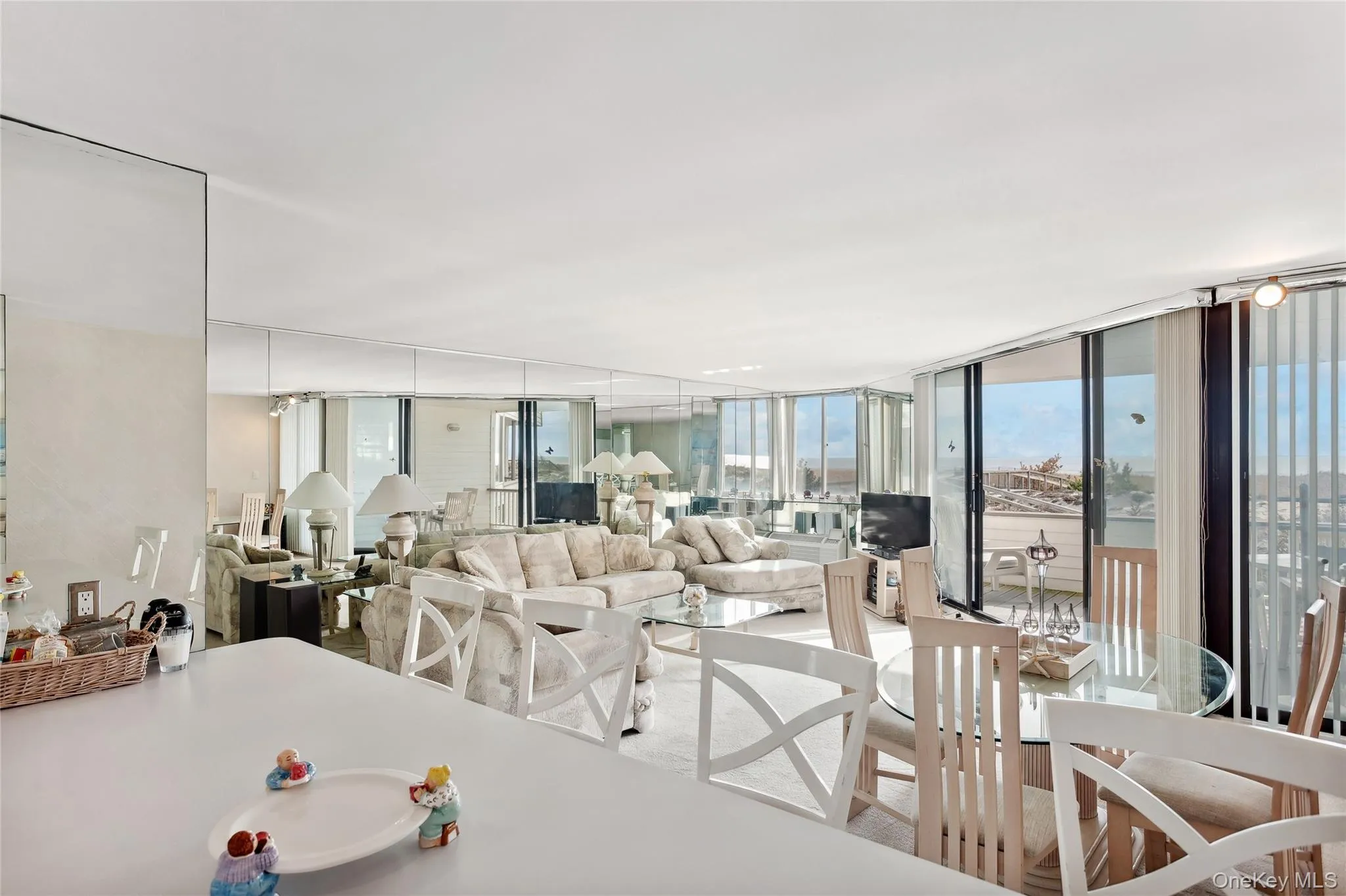 265 Dune Road, Southampton, NY, 2 Bedrooms Bedrooms, 4 Rooms Rooms,2 BathroomsBathrooms,Residential Lease,Idx,Dune,0,814508 265 Dune Road, Southampton, NY, 2 Bedrooms Bedrooms, 4 Rooms Rooms,2 BathroomsBathrooms,Residential Lease,Idx,Dune,0,814508