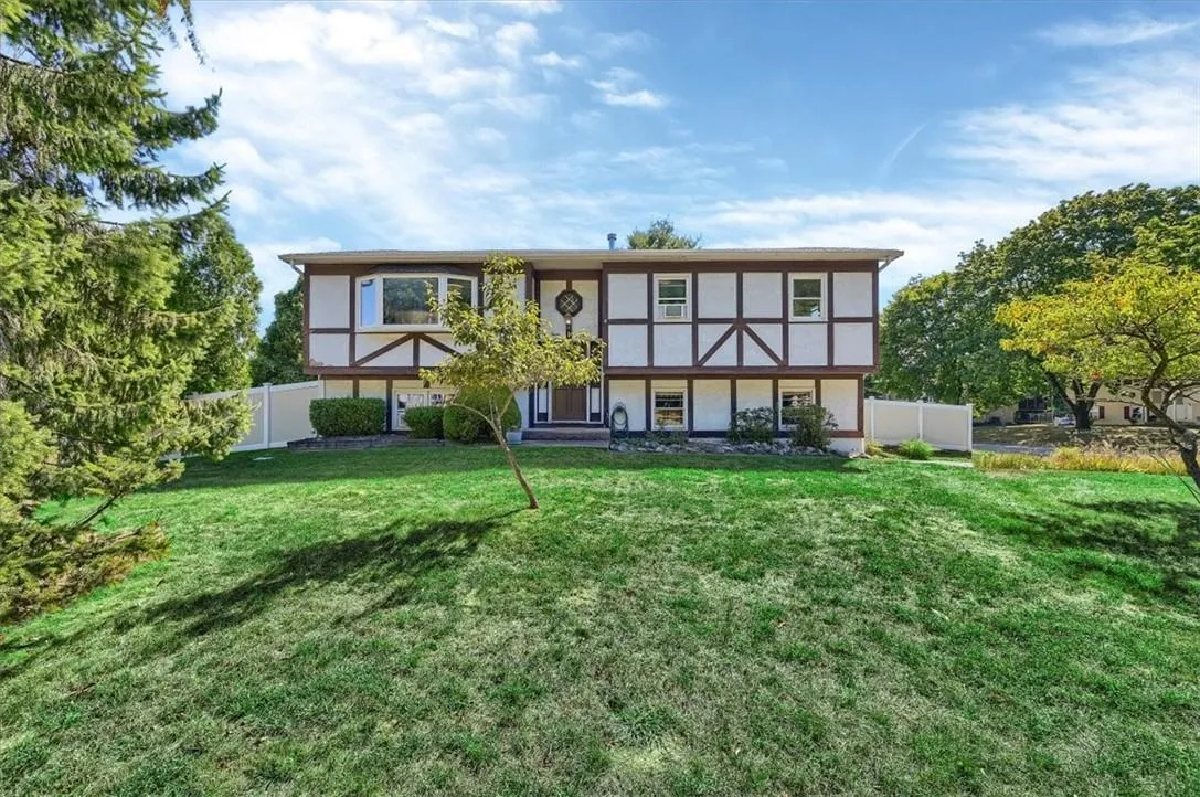 31 Gleason Drive, Haverstraw, NY, 5 Bedrooms Bedrooms, 9 Rooms Rooms,2 BathroomsBathrooms,Residential Lease,Idx,Gleason,814593 31 Gleason Drive, Haverstraw, NY, 5 Bedrooms Bedrooms, 9 Rooms Rooms,2 BathroomsBathrooms,Residential Lease,Idx,Gleason,814593