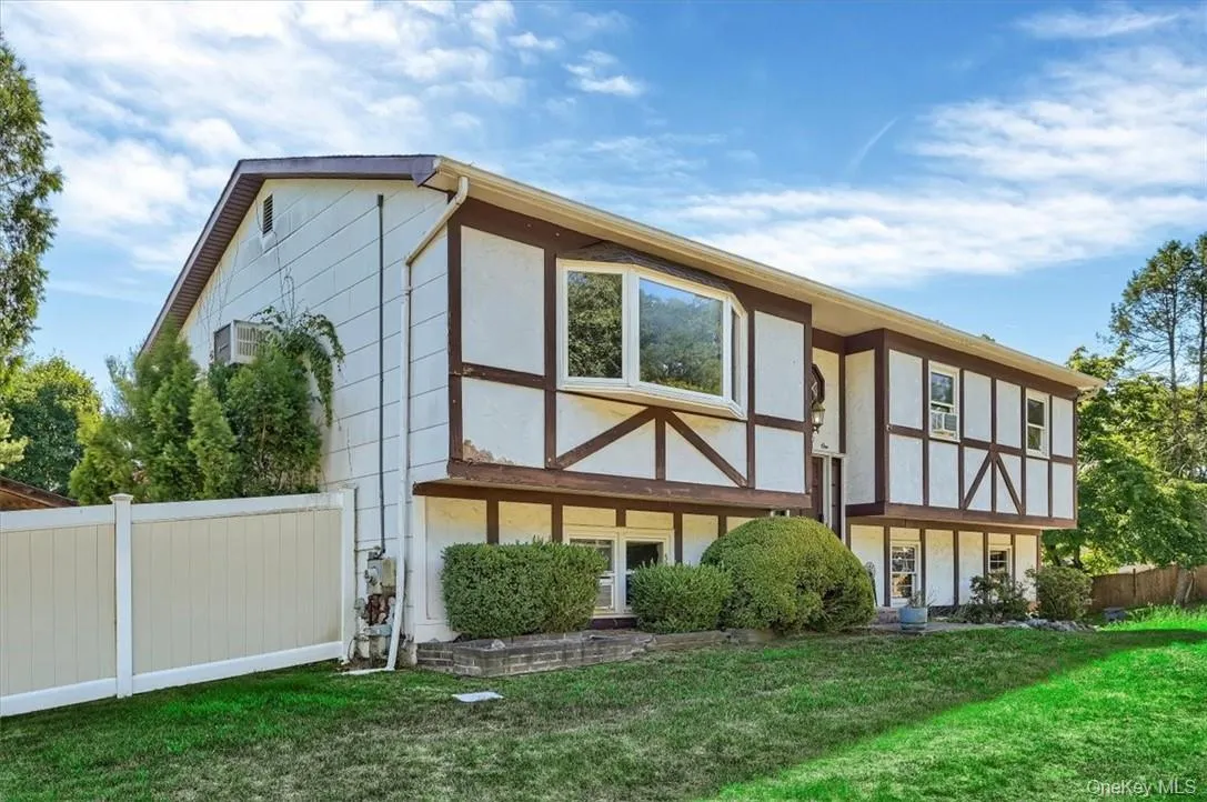 31 Gleason Drive, Haverstraw, NY, 5 Bedrooms Bedrooms, 9 Rooms Rooms,2 BathroomsBathrooms,Residential Lease,For Rent,Gleason,0,814593 31 Gleason Drive, Haverstraw, NY, 5 Bedrooms Bedrooms, 9 Rooms Rooms,2 BathroomsBathrooms,Residential Lease,For Rent,Gleason,0,814593