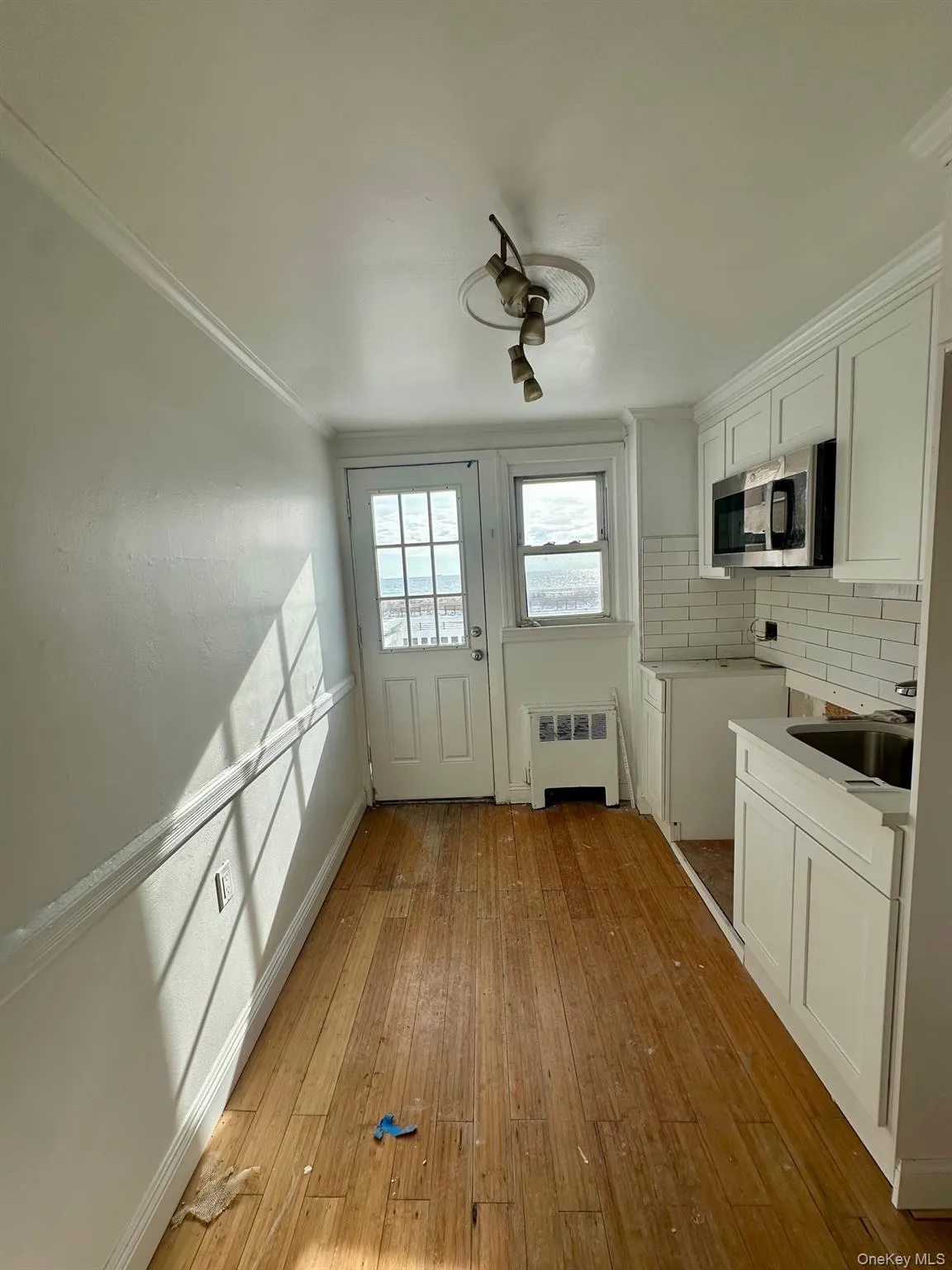 658 Broadway, Long Beach, NY, 2 Bedrooms Bedrooms, 5 Rooms Rooms,1 BathroomBathrooms,Residential Lease,Idx,Broadway,0,816352 658 Broadway, Long Beach, NY, 2 Bedrooms Bedrooms, 5 Rooms Rooms,1 BathroomBathrooms,Residential Lease,Idx,Broadway,0,816352
