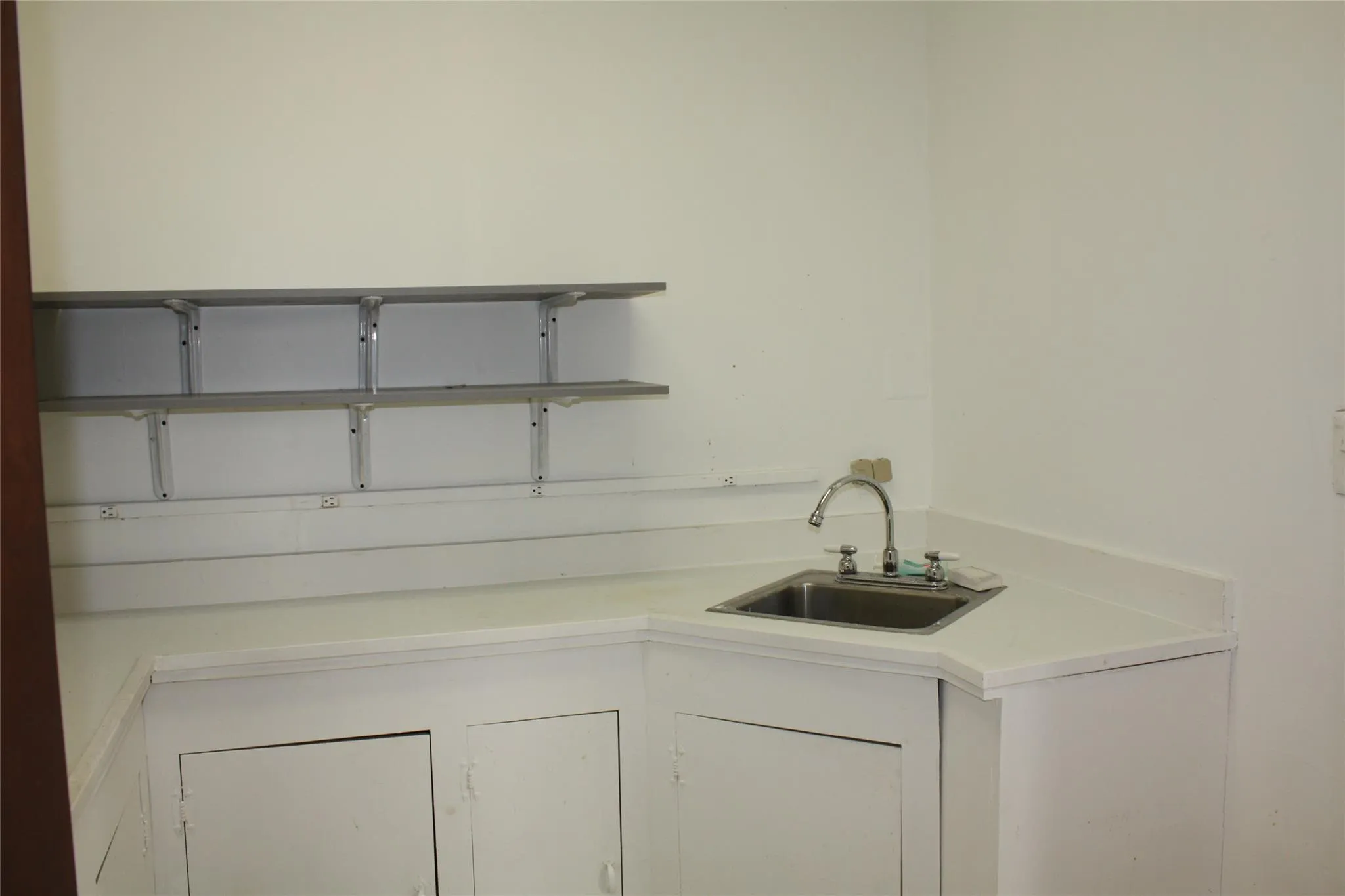 Kitchenette area Kitchenette area