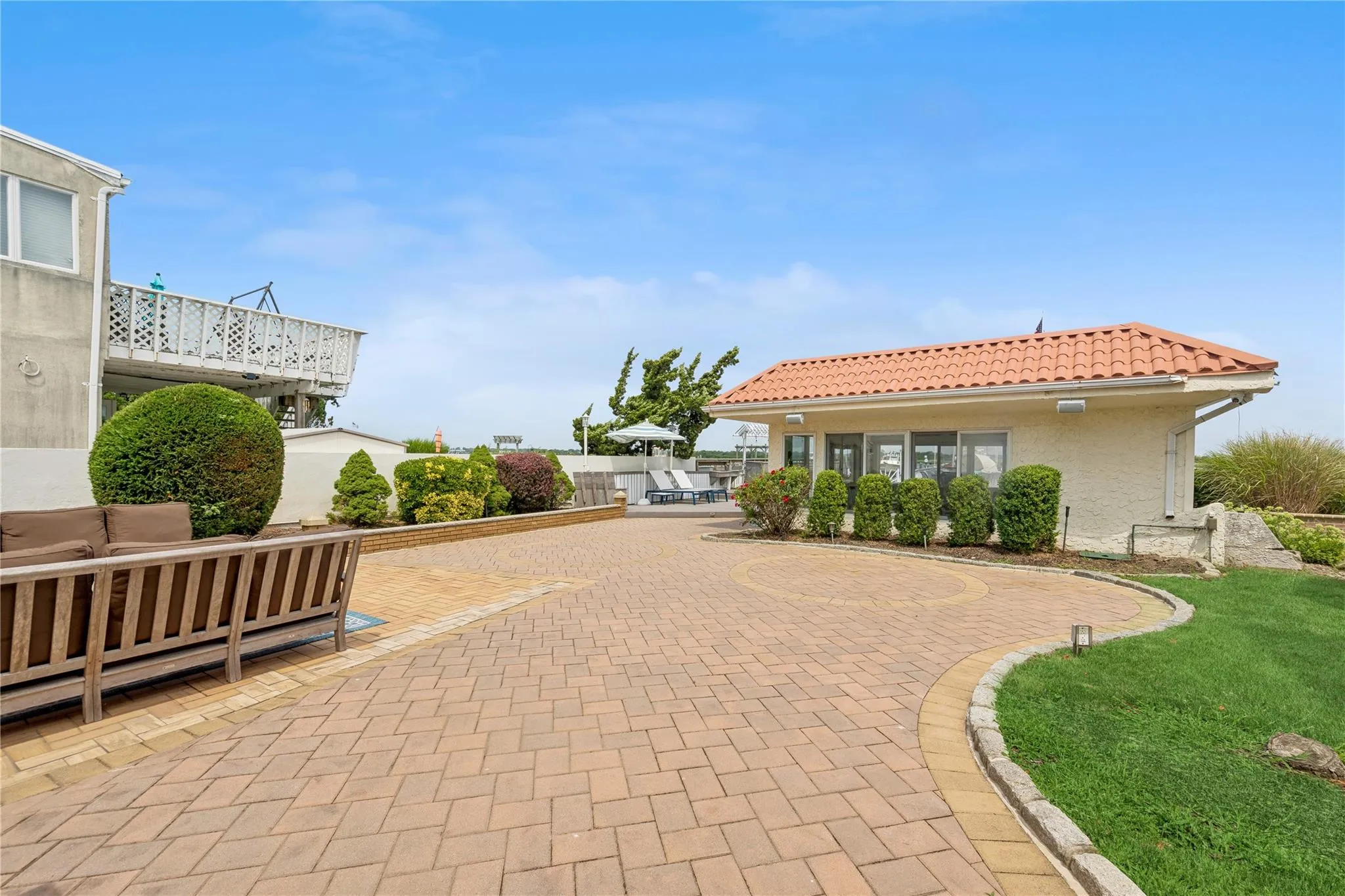 87 Bay Street, Hempstead, NY, 4 Bedrooms Bedrooms, 10 Rooms Rooms,3 BathroomsBathrooms,Residential Lease,Idx,Bay,818246 87 Bay Street, Hempstead, NY, 4 Bedrooms Bedrooms, 10 Rooms Rooms,3 BathroomsBathrooms,Residential Lease,Idx,Bay,818246