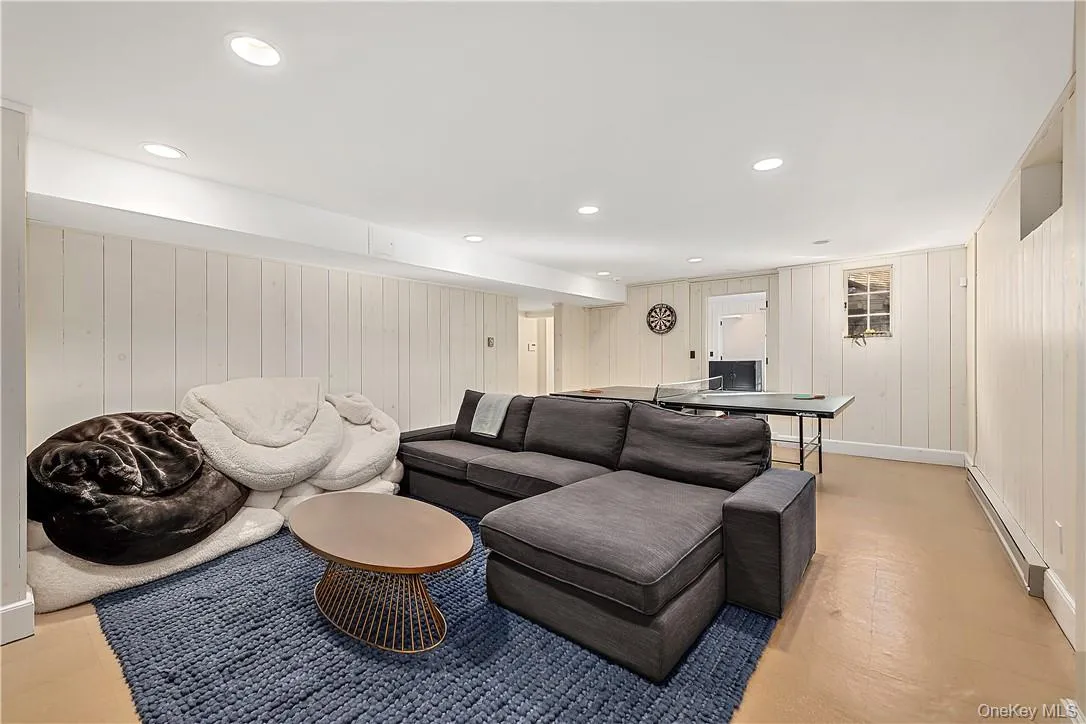 106 Old Stone Hill Road, Pound Ridge, NY, 5 Bedrooms Bedrooms, 13 Rooms Rooms,5 BathroomsBathrooms,Residential Lease,For Rent,Old Stone Hill,0,820816 106 Old Stone Hill Road, Pound Ridge, NY, 5 Bedrooms Bedrooms, 13 Rooms Rooms,5 BathroomsBathrooms,Residential Lease,For Rent,Old Stone Hill,0,820816