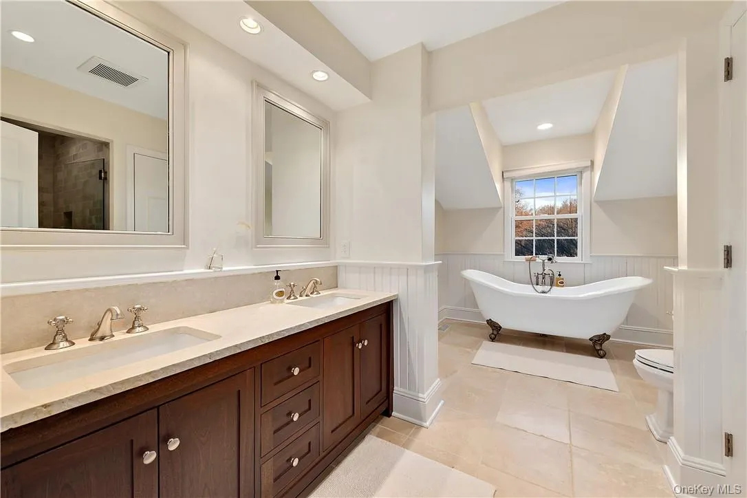 106 Old Stone Hill Road, Pound Ridge, NY, 5 Bedrooms Bedrooms, 13 Rooms Rooms,5 BathroomsBathrooms,Residential Lease,For Rent,Old Stone Hill,0,820816 106 Old Stone Hill Road, Pound Ridge, NY, 5 Bedrooms Bedrooms, 13 Rooms Rooms,5 BathroomsBathrooms,Residential Lease,For Rent,Old Stone Hill,0,820816