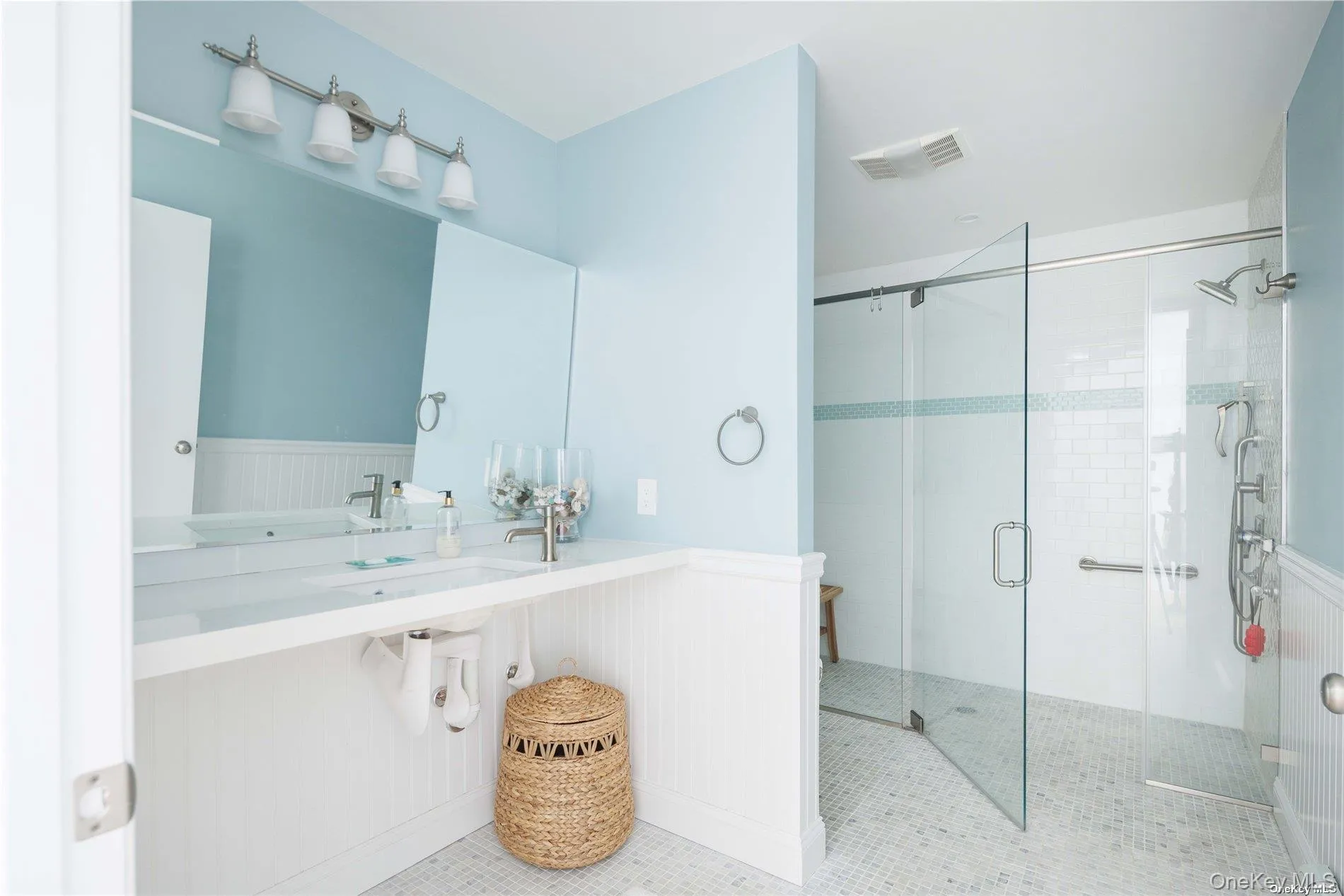 129 Lynncliff Road, Southampton, NY, 3 Bedrooms Bedrooms, 8 Rooms Rooms,3 BathroomsBathrooms,Residential Lease,Idx,Lynncliff,0,820823 129 Lynncliff Road, Southampton, NY, 3 Bedrooms Bedrooms, 8 Rooms Rooms,3 BathroomsBathrooms,Residential Lease,Idx,Lynncliff,0,820823