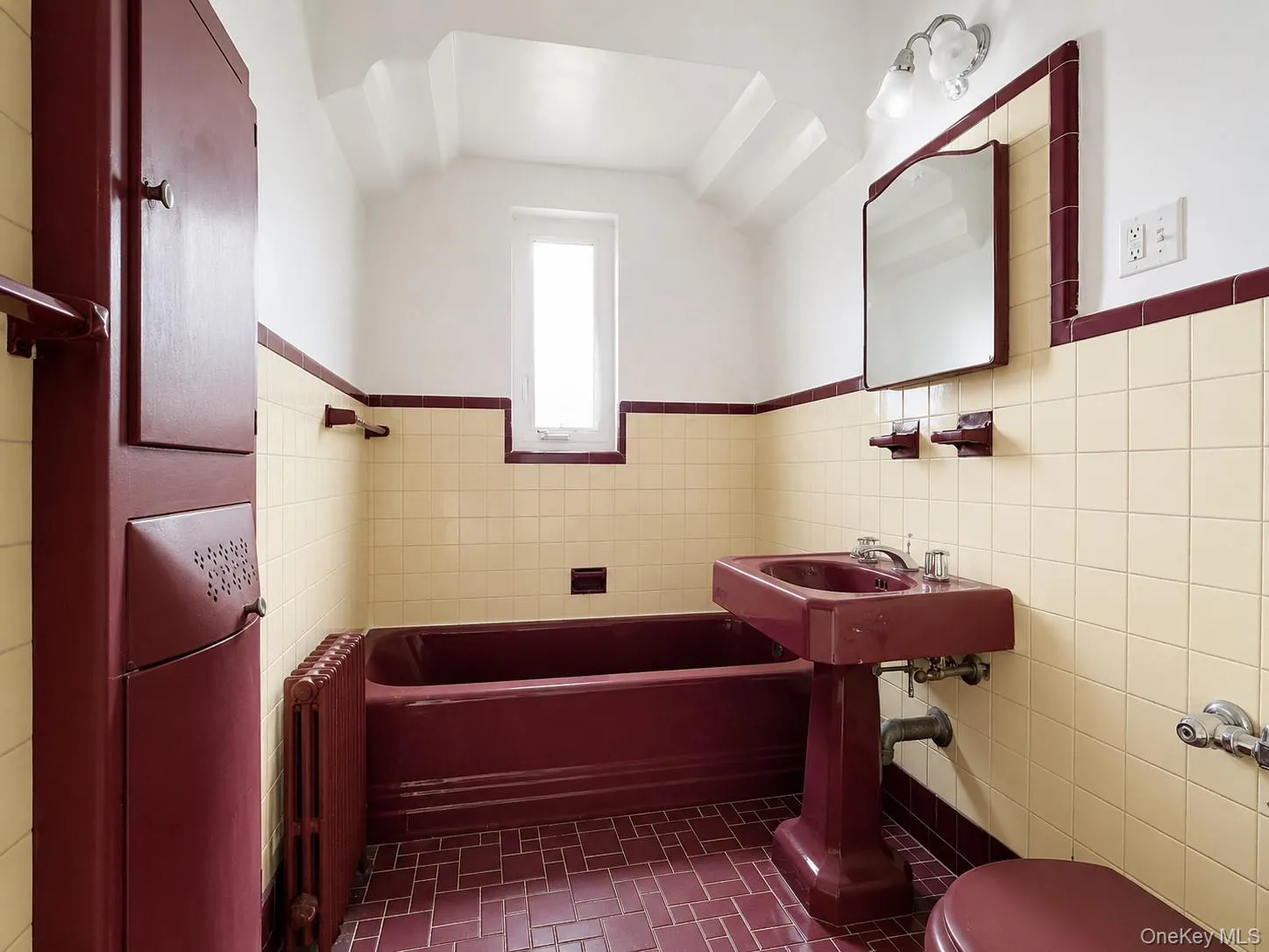 8414 Eliot Avenue, New York, NY, 3 Bedrooms Bedrooms, 8 Rooms Rooms,1 BathroomBathrooms,Residential,For Rent,Eliot,0,820955 8414 Eliot Avenue, New York, NY, 3 Bedrooms Bedrooms, 8 Rooms Rooms,1 BathroomBathrooms,Residential,For Rent,Eliot,0,820955