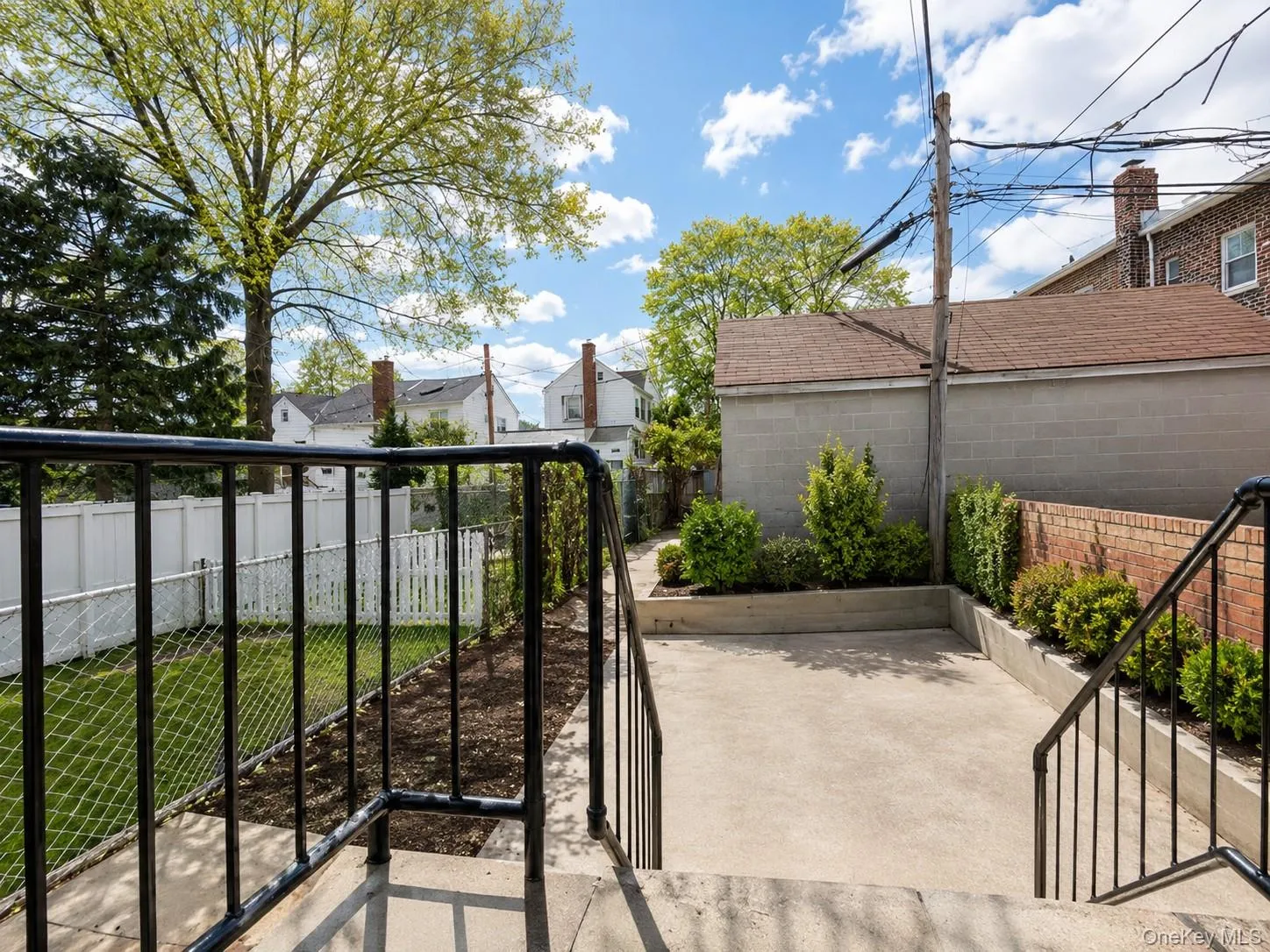 8414 Eliot Avenue, New York, NY, 3 Bedrooms Bedrooms, 8 Rooms Rooms,1 BathroomBathrooms,Residential,For Rent,Eliot,0,820955 8414 Eliot Avenue, New York, NY, 3 Bedrooms Bedrooms, 8 Rooms Rooms,1 BathroomBathrooms,Residential,For Rent,Eliot,0,820955
