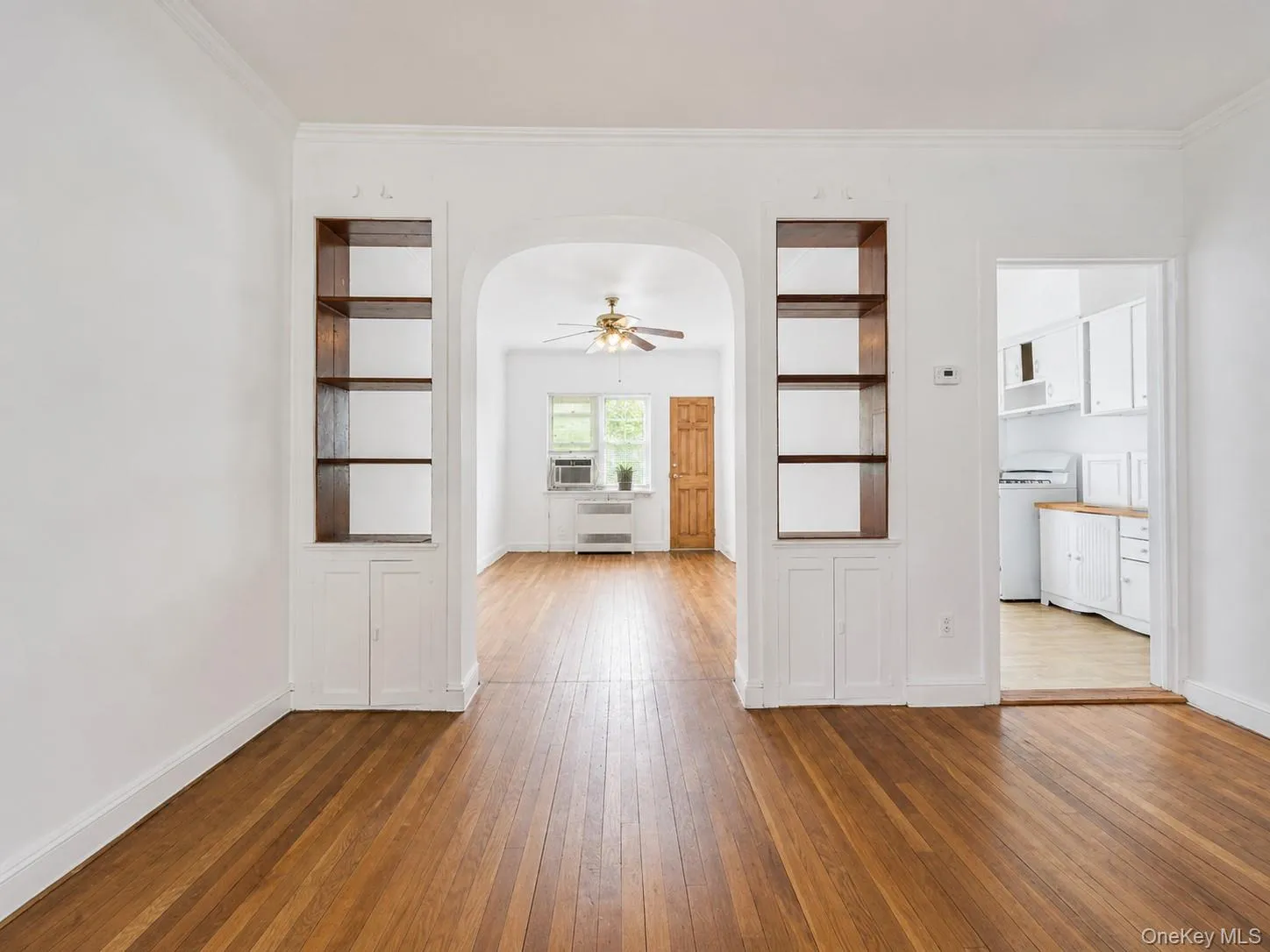 8414 Eliot Avenue, New York, NY, 3 Bedrooms Bedrooms, 8 Rooms Rooms,1 BathroomBathrooms,Residential,For Rent,Eliot,0,820955 8414 Eliot Avenue, New York, NY, 3 Bedrooms Bedrooms, 8 Rooms Rooms,1 BathroomBathrooms,Residential,For Rent,Eliot,0,820955