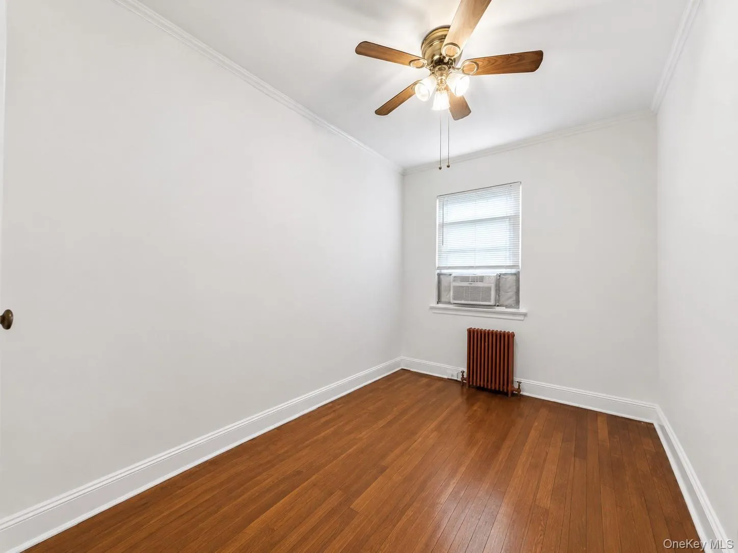 8414 Eliot Avenue, New York, NY, 3 Bedrooms Bedrooms, 8 Rooms Rooms,1 BathroomBathrooms,Residential,For Rent,Eliot,0,820955 8414 Eliot Avenue, New York, NY, 3 Bedrooms Bedrooms, 8 Rooms Rooms,1 BathroomBathrooms,Residential,For Rent,Eliot,0,820955
