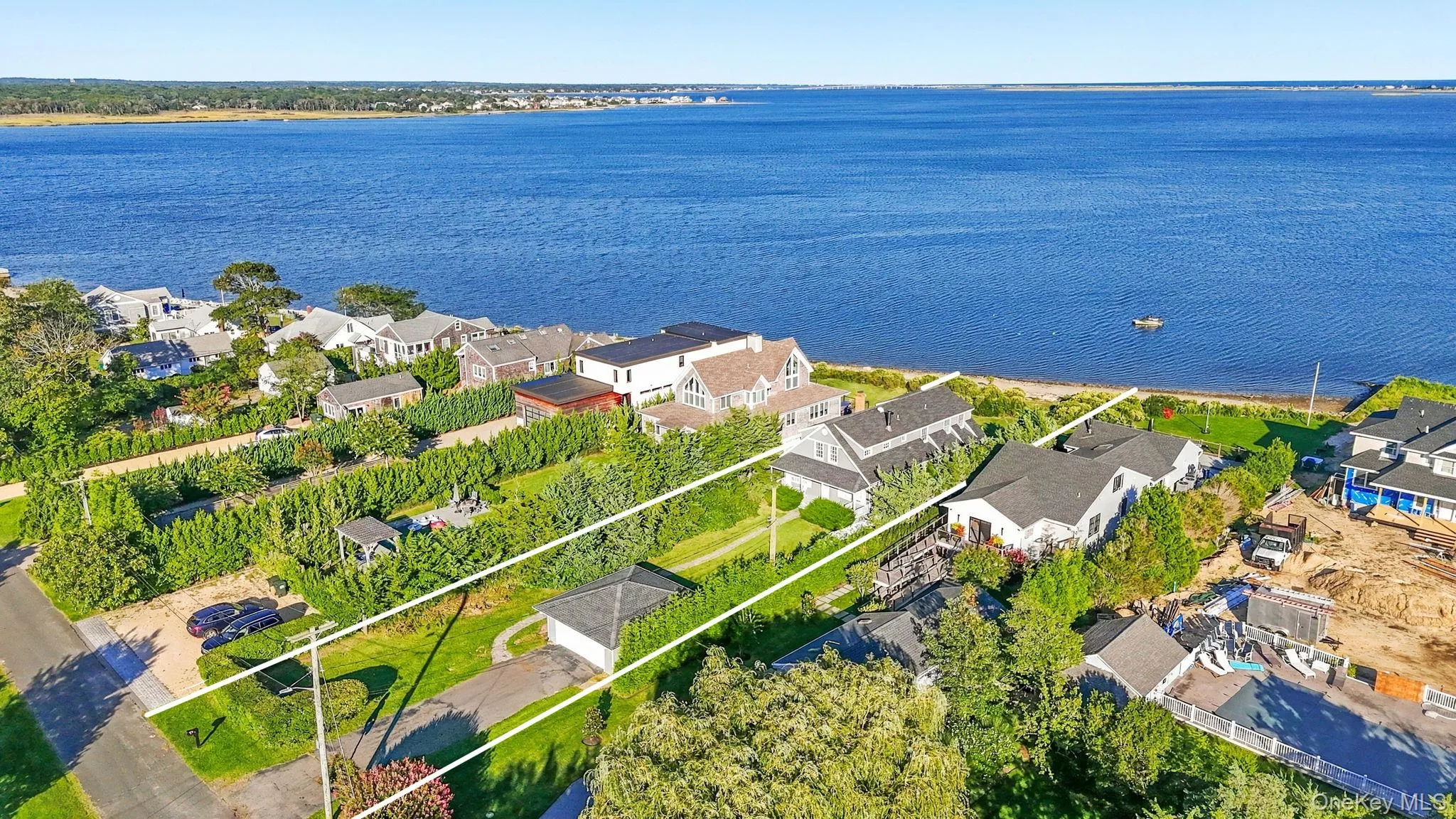 21 Bayside Avenue, Southampton, NY, 4 Bedroom Bedrooms, 7 Room Rooms,3 BathroomBathrooms,Residential Lease,For Rent,Bayside,0,821726 21 Bayside Avenue, Southampton, NY, 4 Bedroom Bedrooms, 7 Room Rooms,3 BathroomBathrooms,Residential Lease,For Rent,Bayside,0,821726