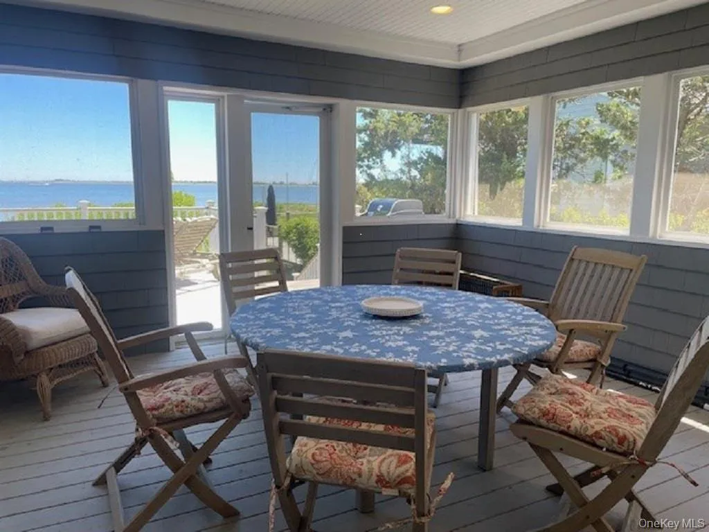 21 Bayside Avenue, Southampton, NY, 4 Bedrooms Bedrooms, 7 Rooms Rooms,3 BathroomsBathrooms,Residential Lease,For Rent,Bayside,0,821726 21 Bayside Avenue, Southampton, NY, 4 Bedrooms Bedrooms, 7 Rooms Rooms,3 BathroomsBathrooms,Residential Lease,For Rent,Bayside,0,821726
