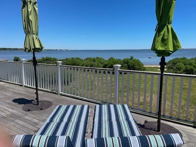 21 Bayside Avenue, Southampton, NY, 4 Bedrooms Bedrooms, 7 Rooms Rooms,3 BathroomsBathrooms,Residential Lease,For Rent,Bayside,0,821726 21 Bayside Avenue, Southampton, NY, 4 Bedrooms Bedrooms, 7 Rooms Rooms,3 BathroomsBathrooms,Residential Lease,For Rent,Bayside,0,821726