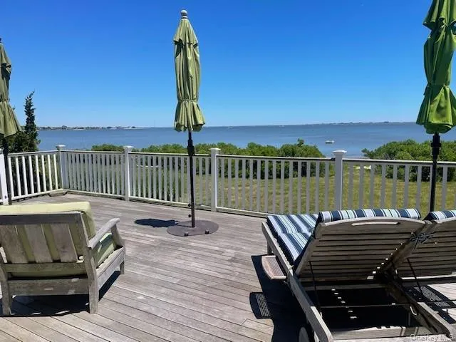 21 Bayside Avenue, Southampton, NY, 4 Bedrooms Bedrooms, 7 Rooms Rooms,3 BathroomsBathrooms,Residential Lease,For Rent,Bayside,0,821726 21 Bayside Avenue, Southampton, NY, 4 Bedrooms Bedrooms, 7 Rooms Rooms,3 BathroomsBathrooms,Residential Lease,For Rent,Bayside,0,821726