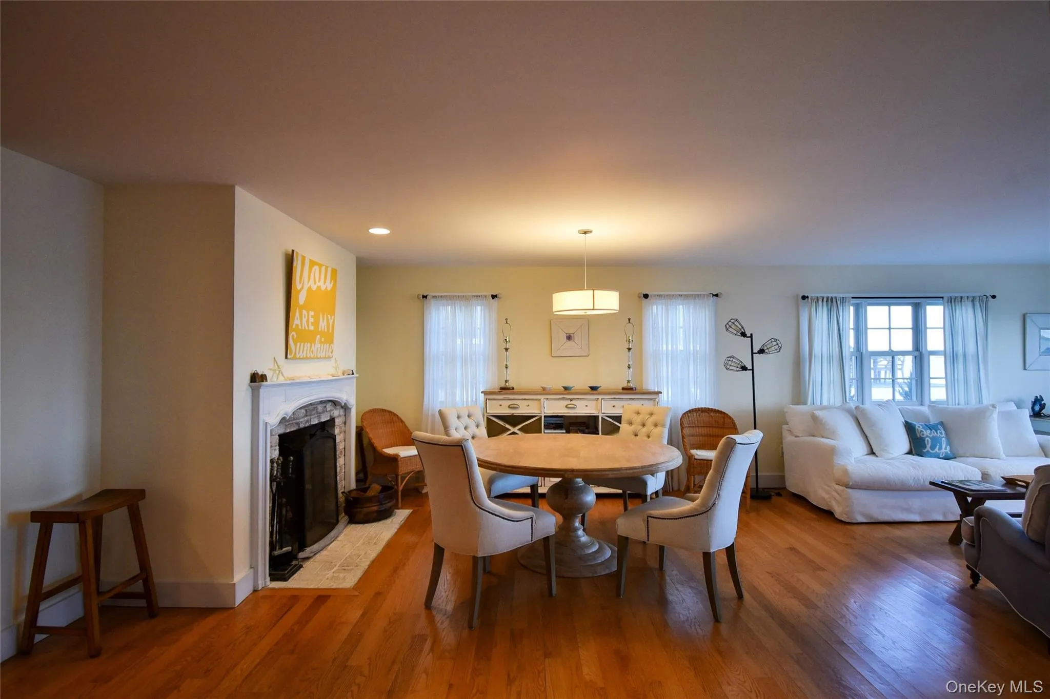 21 Bayside Avenue, Southampton, NY, 4 Bedrooms Bedrooms, 7 Rooms Rooms,3 BathroomsBathrooms,Residential Lease,Idx,Bayside,0,821726 21 Bayside Avenue, Southampton, NY, 4 Bedrooms Bedrooms, 7 Rooms Rooms,3 BathroomsBathrooms,Residential Lease,Idx,Bayside,0,821726