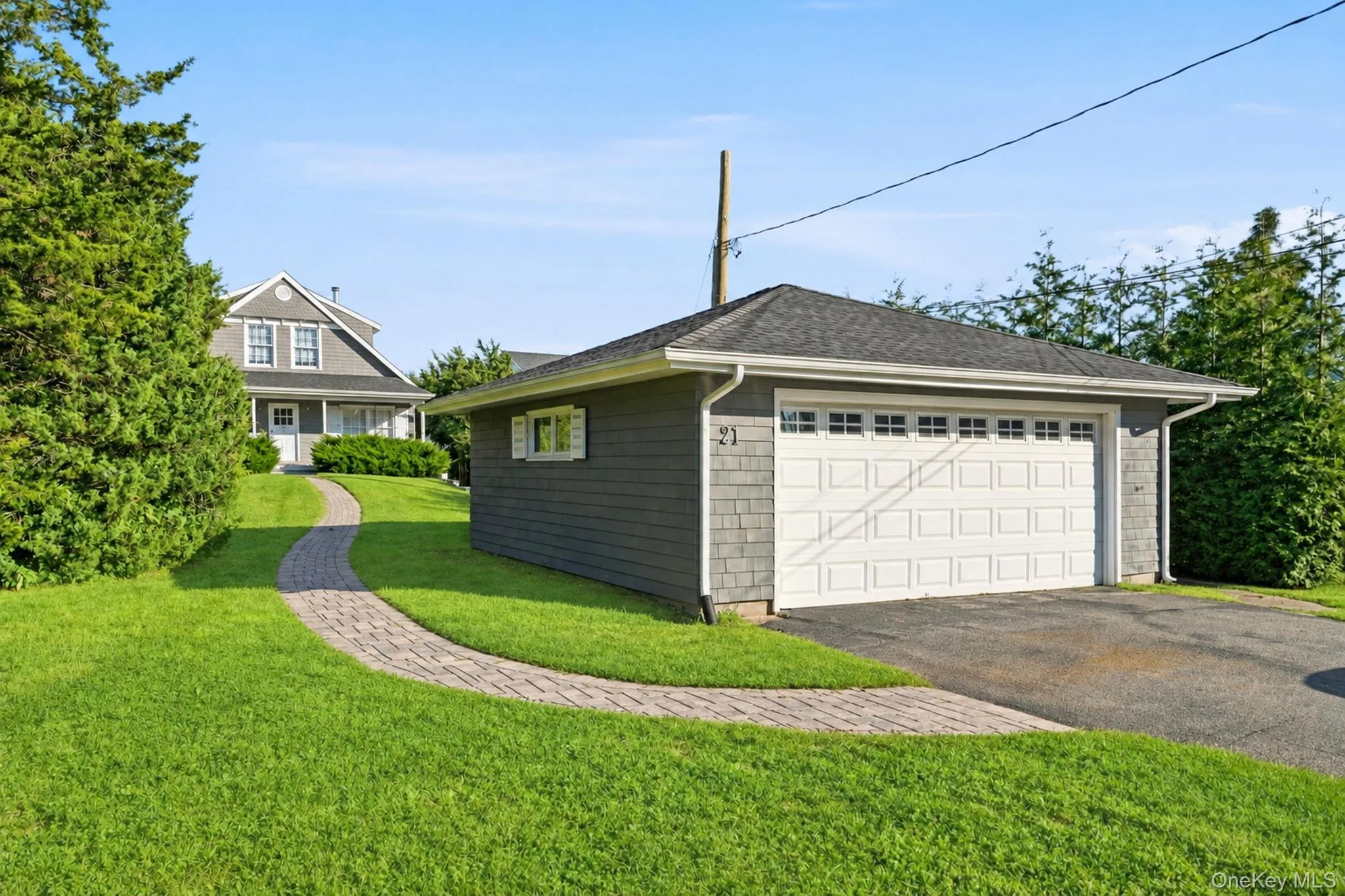 21 Bayside Avenue, Southampton, NY, 4 Bedroom Bedrooms, 7 Room Rooms,3 BathroomBathrooms,Residential Lease,For Rent,Bayside,0,821726 21 Bayside Avenue, Southampton, NY, 4 Bedroom Bedrooms, 7 Room Rooms,3 BathroomBathrooms,Residential Lease,For Rent,Bayside,0,821726