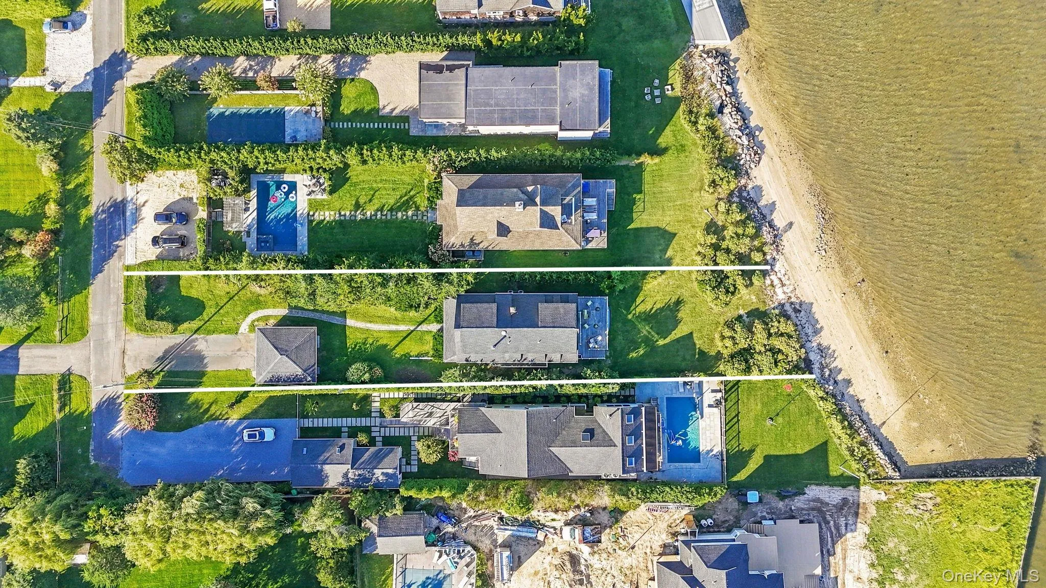 21 Bayside Avenue, Southampton, NY, 4 Bedroom Bedrooms, 7 Room Rooms,3 BathroomBathrooms,Residential Lease,For Rent,Bayside,0,821726 21 Bayside Avenue, Southampton, NY, 4 Bedroom Bedrooms, 7 Room Rooms,3 BathroomBathrooms,Residential Lease,For Rent,Bayside,0,821726