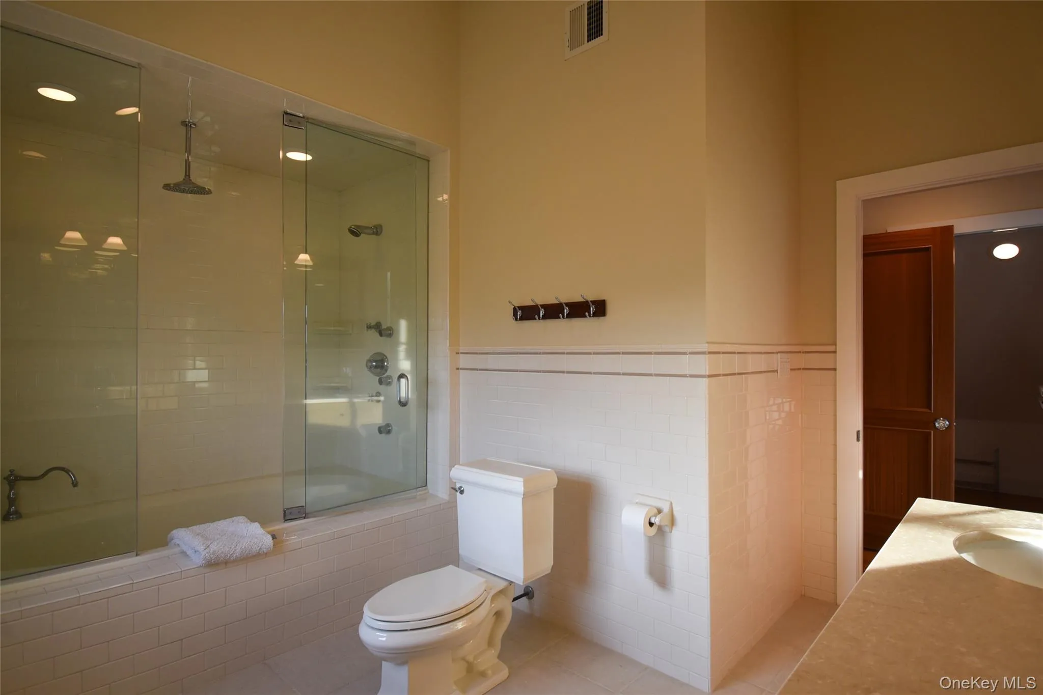 21 Bayside Avenue, Southampton, NY, 4 Bedrooms Bedrooms, 7 Rooms Rooms,3 BathroomsBathrooms,Residential Lease,Idx,Bayside,0,821726 21 Bayside Avenue, Southampton, NY, 4 Bedrooms Bedrooms, 7 Rooms Rooms,3 BathroomsBathrooms,Residential Lease,Idx,Bayside,0,821726