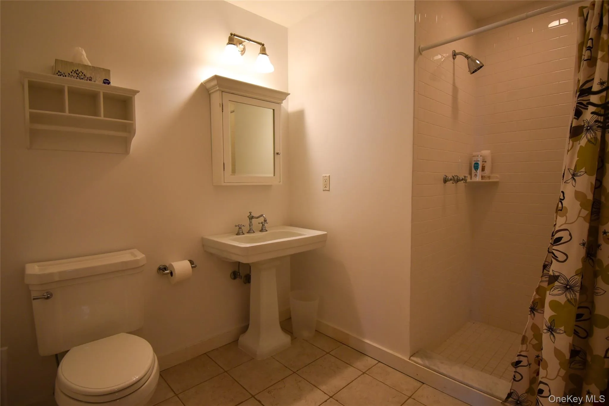 21 Bayside Avenue, Southampton, NY, 4 Bedrooms Bedrooms, 7 Rooms Rooms,3 BathroomsBathrooms,Residential Lease,Idx,Bayside,0,821726 21 Bayside Avenue, Southampton, NY, 4 Bedrooms Bedrooms, 7 Rooms Rooms,3 BathroomsBathrooms,Residential Lease,Idx,Bayside,0,821726