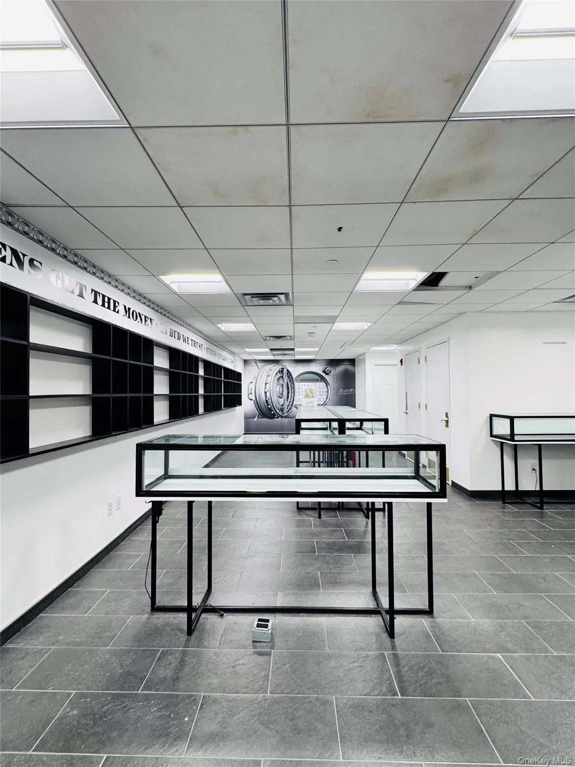 30-75 Steinway Street, New York, NY, ,Commercial Lease,For Rent,Steinway,0,821760 30-75 Steinway Street, New York, NY, ,Commercial Lease,For Rent,Steinway,0,821760