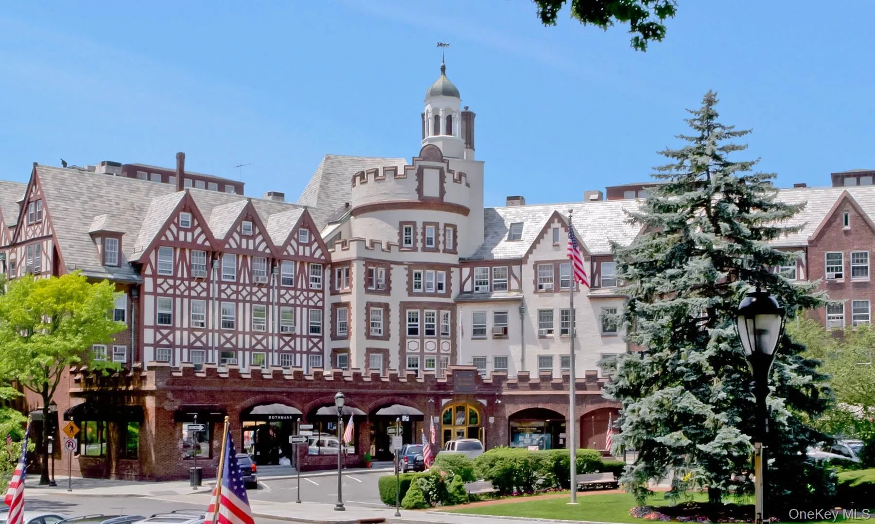 Located down the road from Scarsdale Village Located down the road from Scarsdale Village