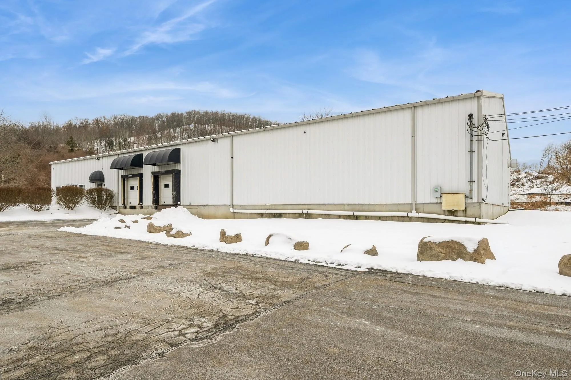 Front of Structure with parking lot. Front of Structure with parking lot.