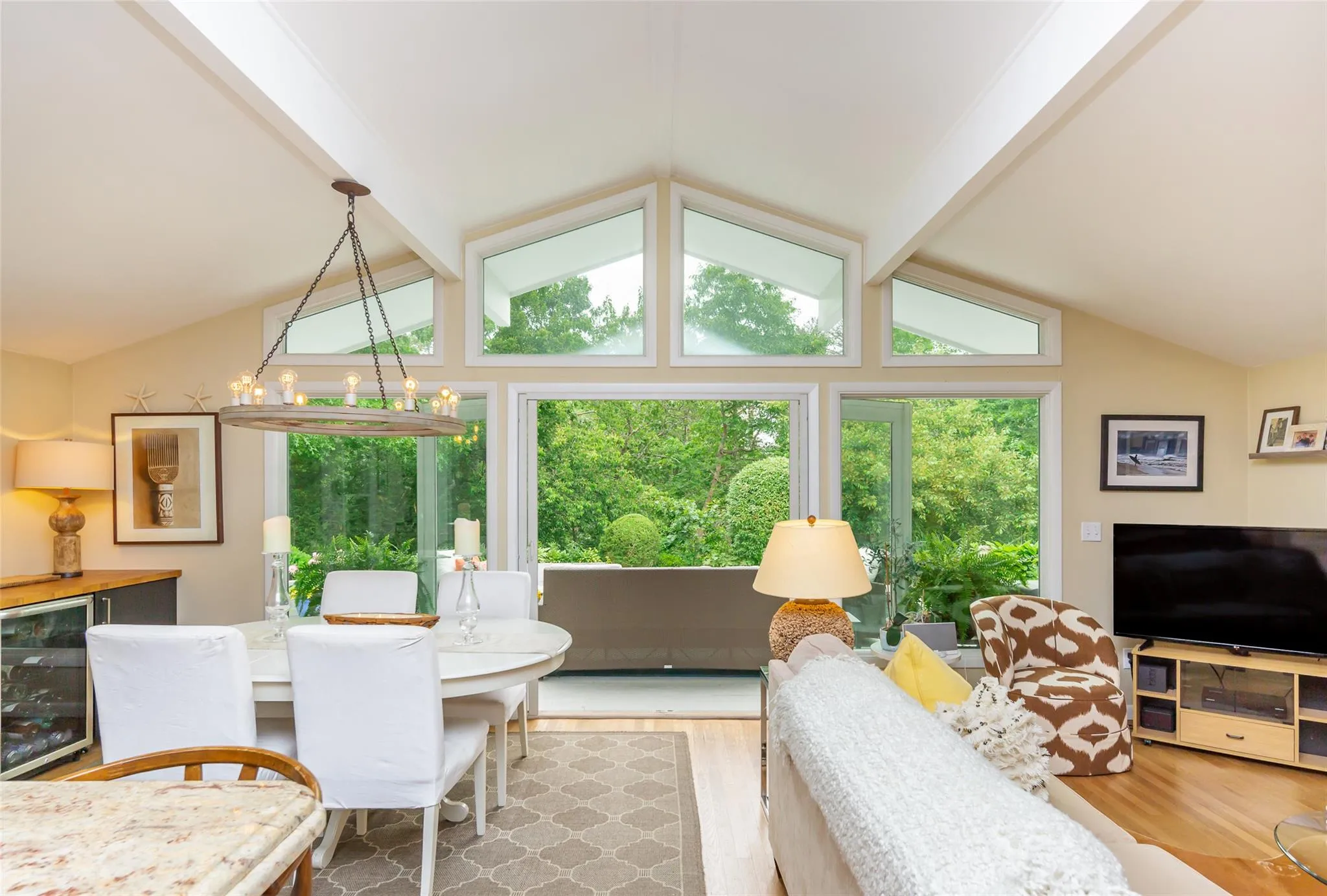 21 Hillover Road, Southampton, NY, 3 Bedrooms Bedrooms, 8 Rooms Rooms,2 BathroomsBathrooms,Residential Lease,For Rent,Hillover,0,824309 21 Hillover Road, Southampton, NY, 3 Bedrooms Bedrooms, 8 Rooms Rooms,2 BathroomsBathrooms,Residential Lease,For Rent,Hillover,0,824309