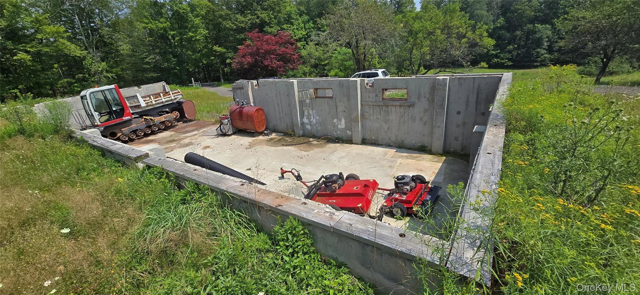 Barn foundation 30'x70' Barn foundation 30'x70'