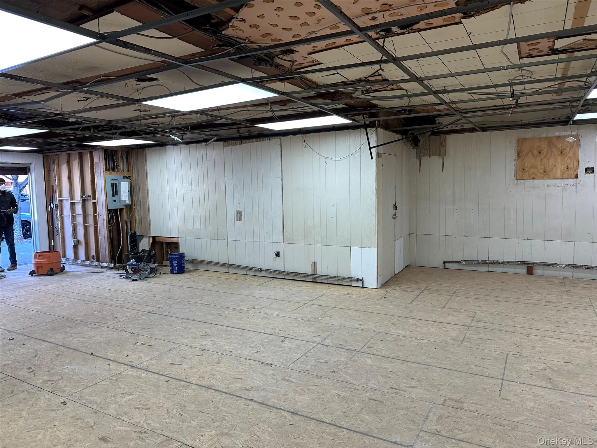 Unfinished space Unfinished space