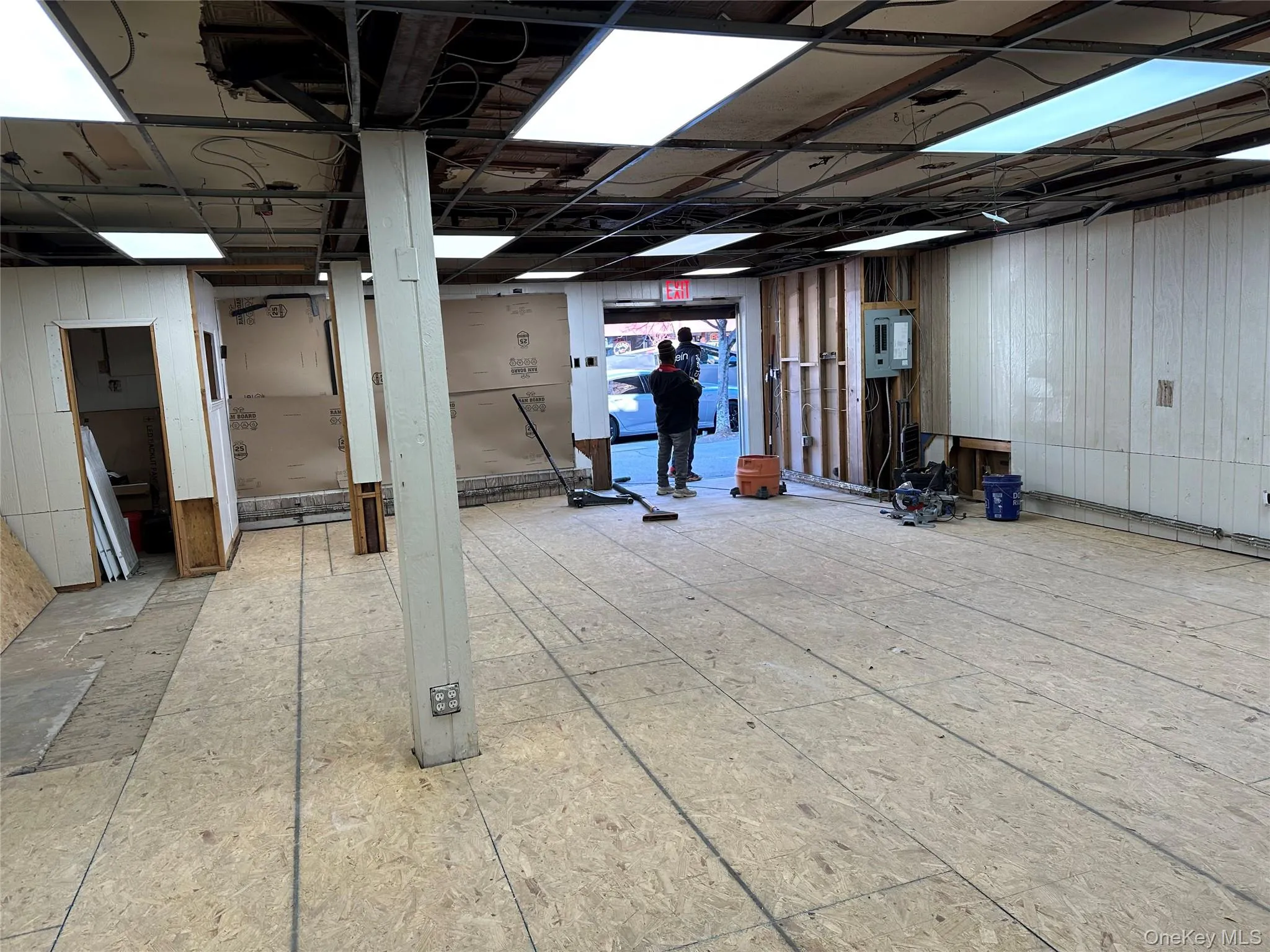 Unfinished space Unfinished space