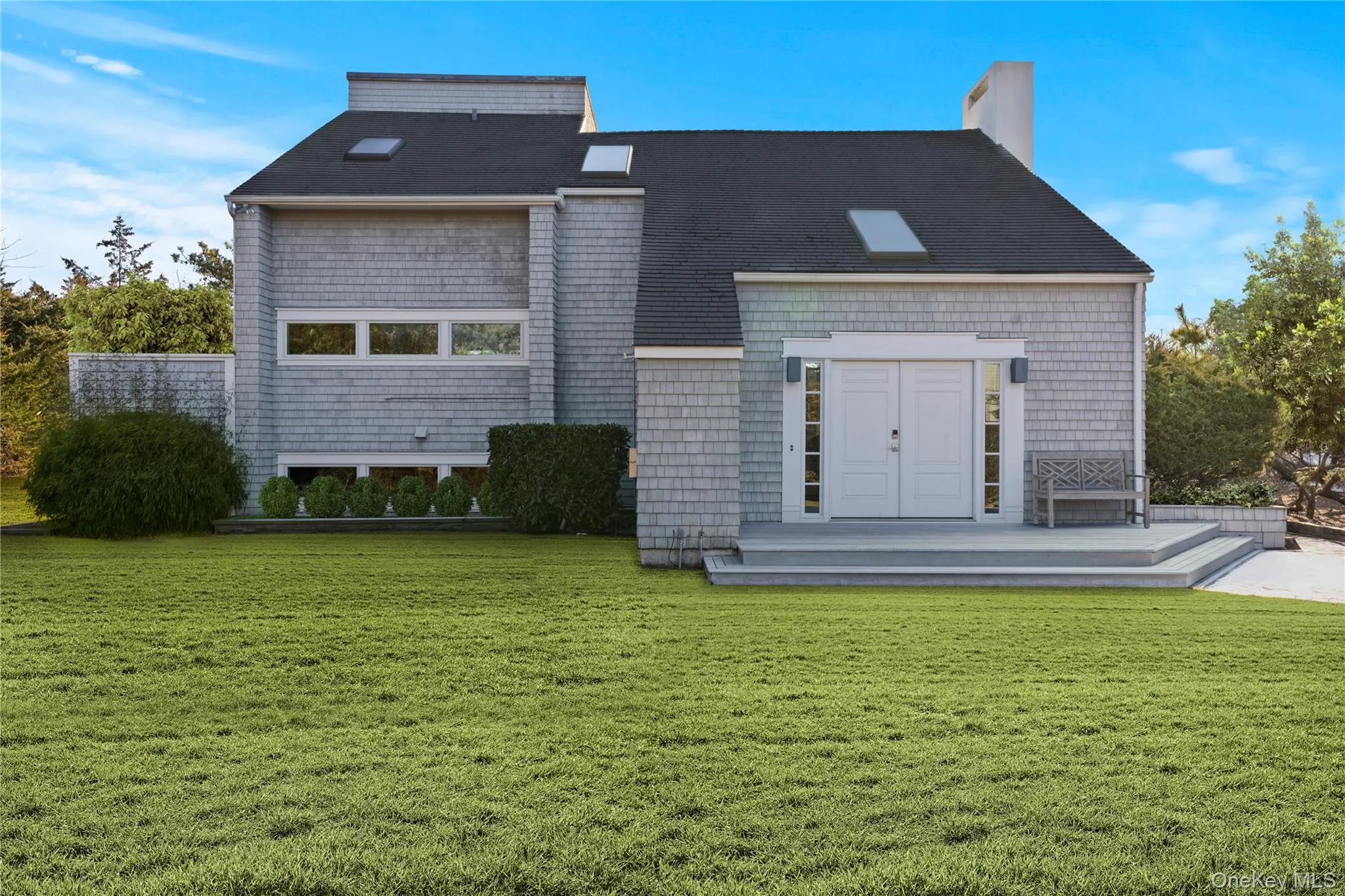 Front of property with a lawn Front of property with a lawn
