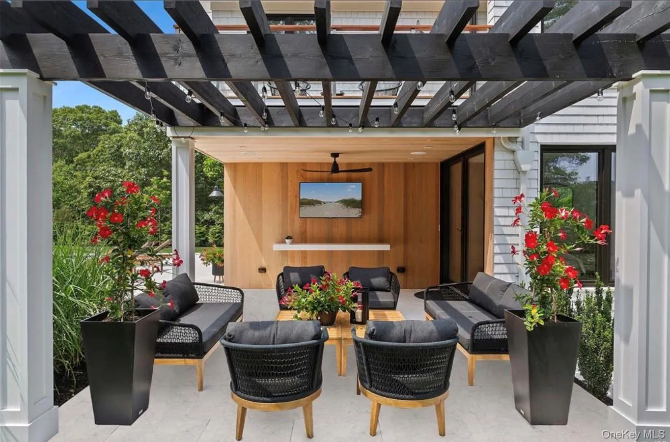 28 Canoe Place Road, Southampton, NY, 3 Bedrooms Bedrooms, 10 Rooms Rooms,3 BathroomsBathrooms,Residential Lease,Idx,Canoe Place,0,825720 28 Canoe Place Road, Southampton, NY, 3 Bedrooms Bedrooms, 10 Rooms Rooms,3 BathroomsBathrooms,Residential Lease,Idx,Canoe Place,0,825720