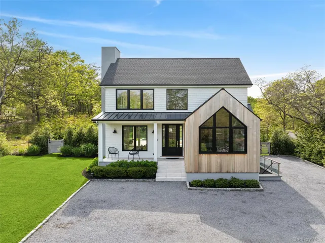 28 Canoe Place Road, Southampton, New York 11946